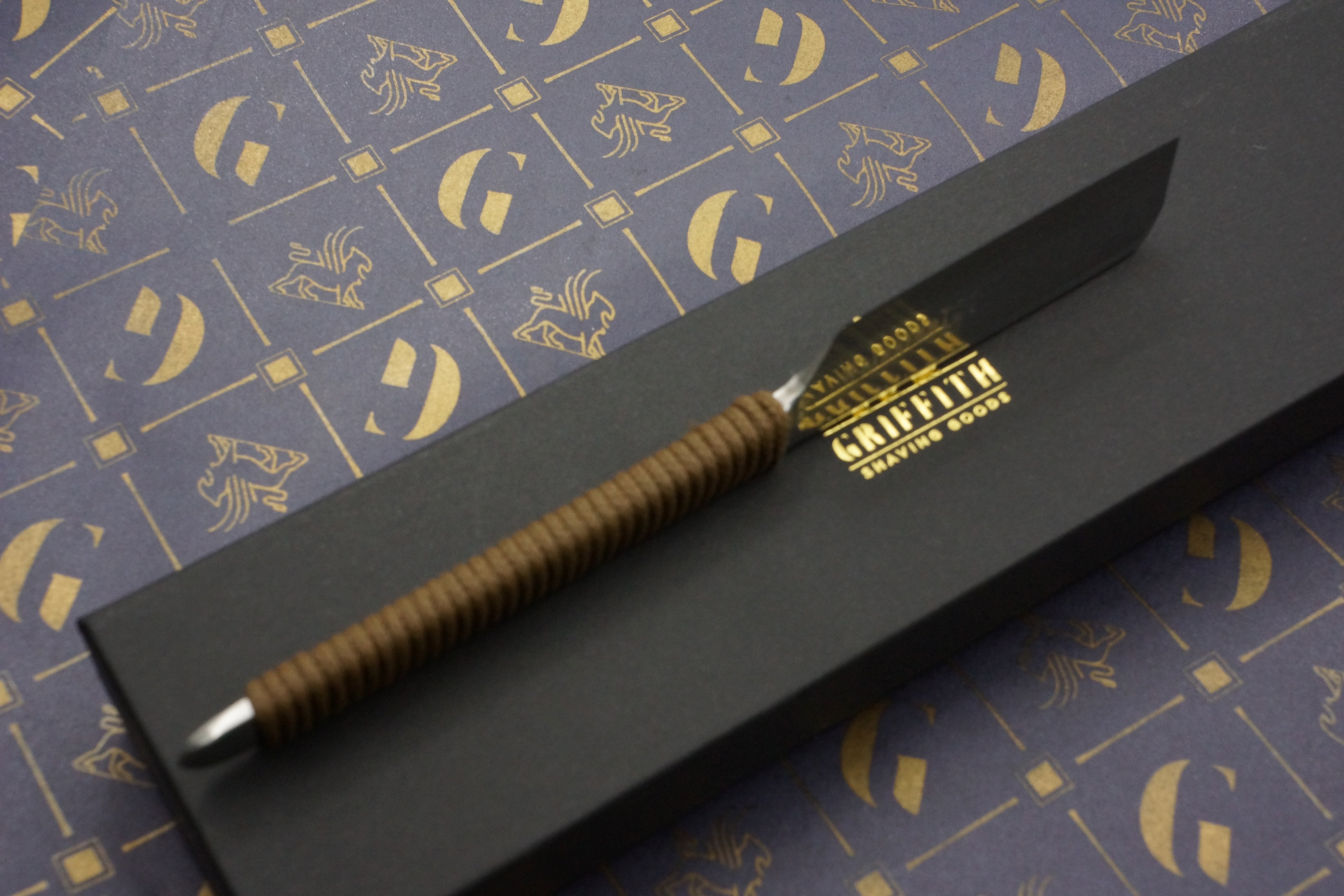 Griffith San Mai 6/8 Kamisori Artisan Straight Razor