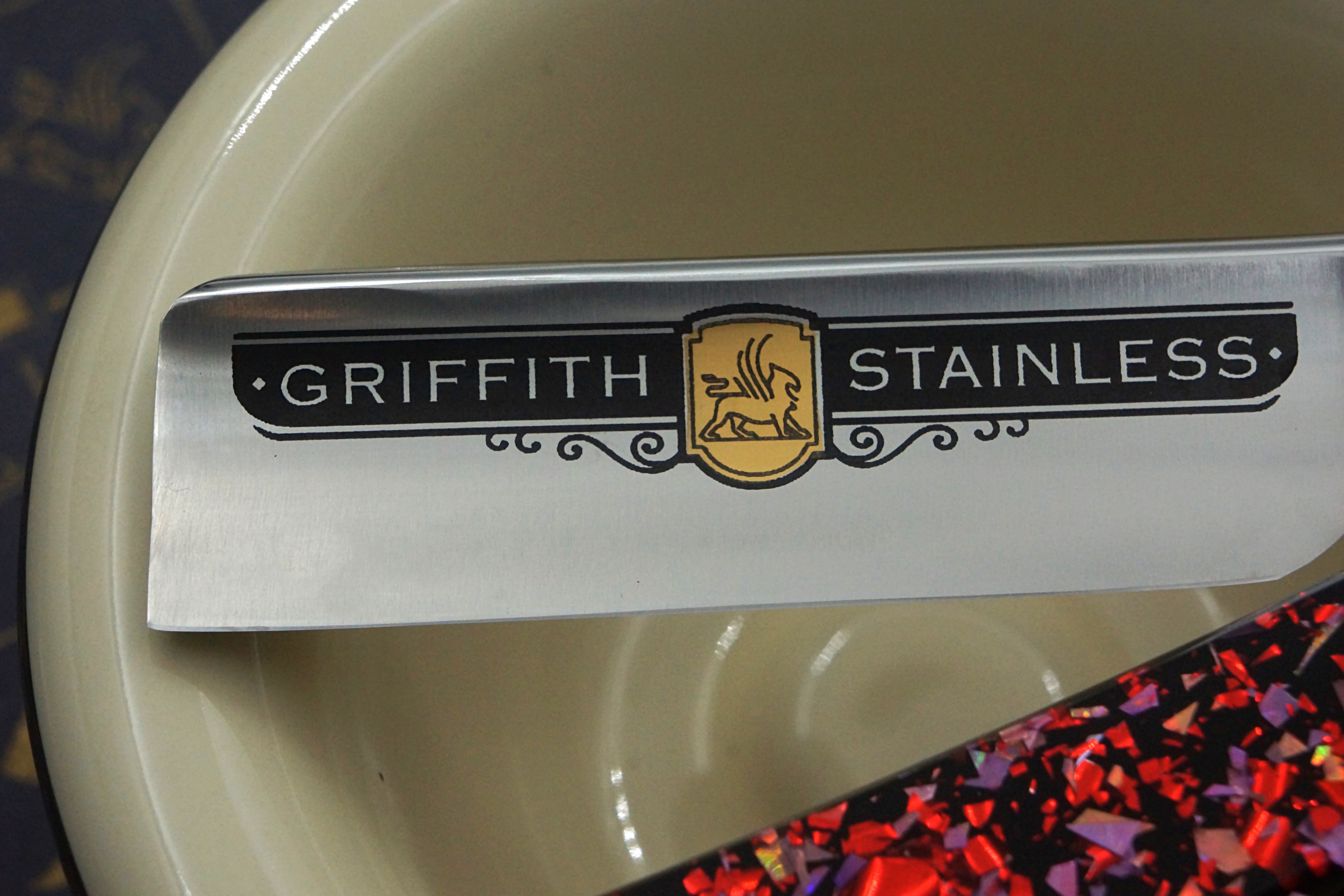 Griffith 8/8 Stainless Steel Extra Hollow Blade - Chunky Glitter Acrylic Scales Artisan Straight Razor