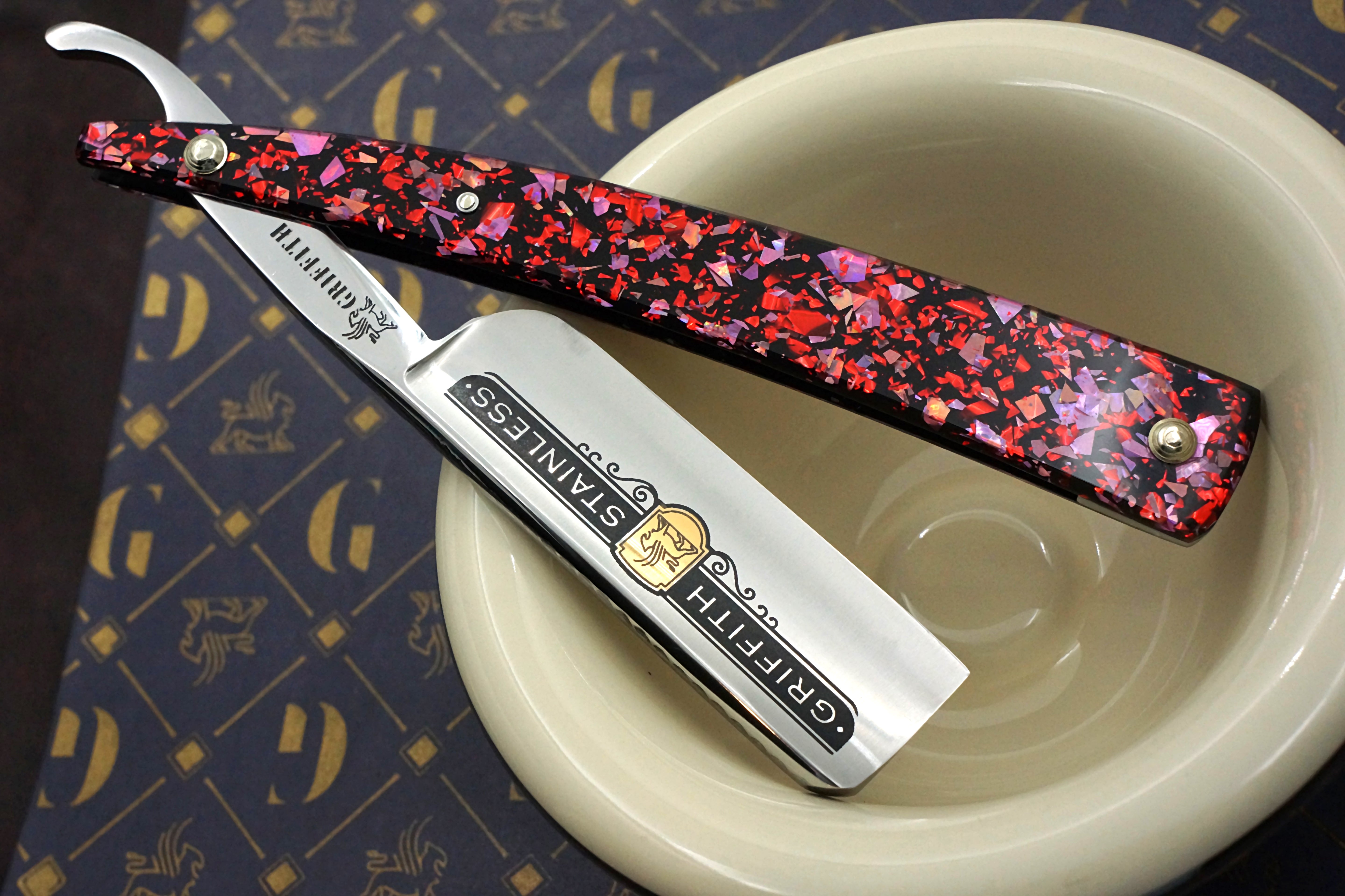 Griffith 8/8 Stainless Steel Extra Hollow Blade - Chunky Glitter Acrylic Scales Artisan Straight Razor
