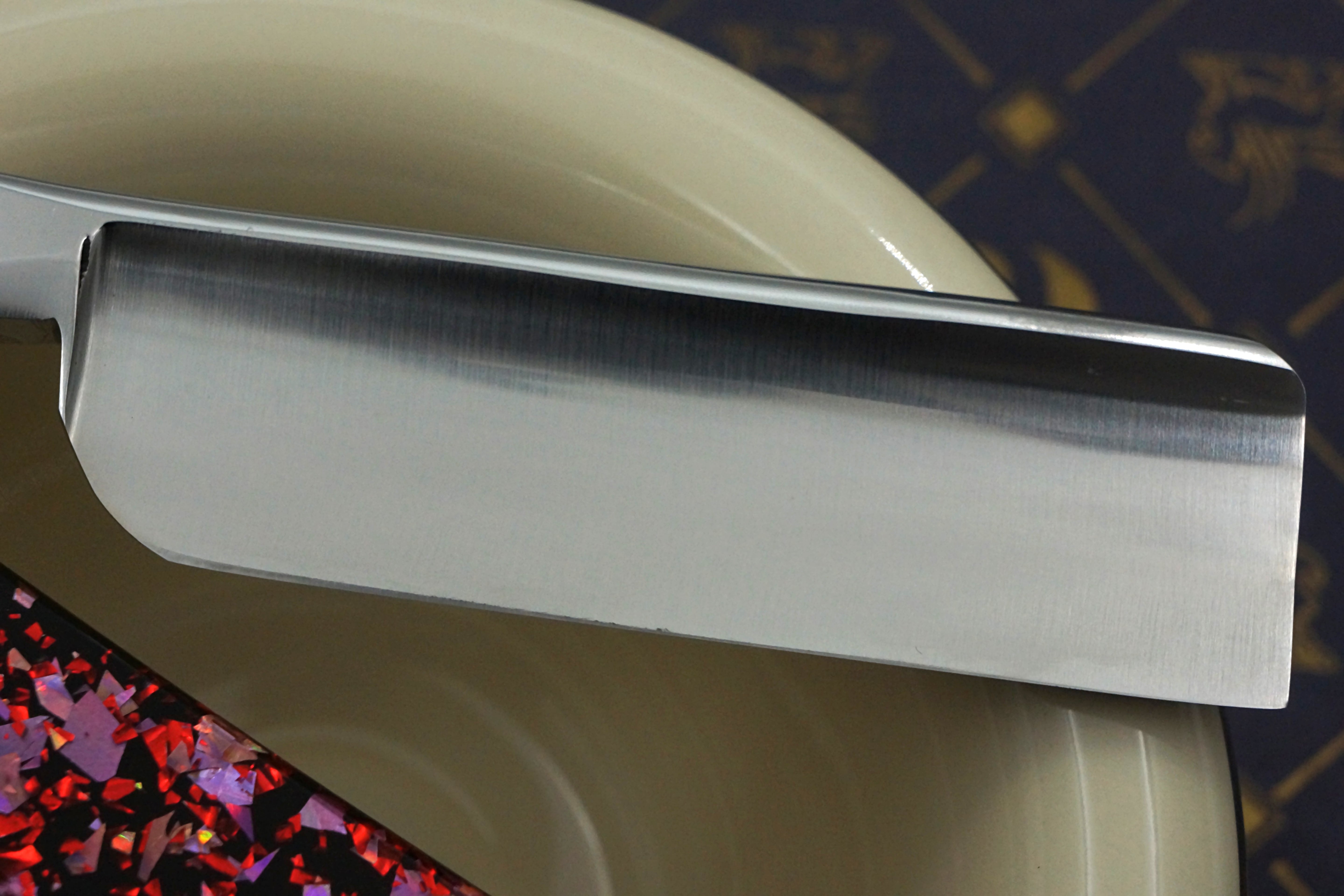 Griffith 8/8 Stainless Steel Extra Hollow Blade - Chunky Glitter Acrylic Scales Artisan Straight Razor