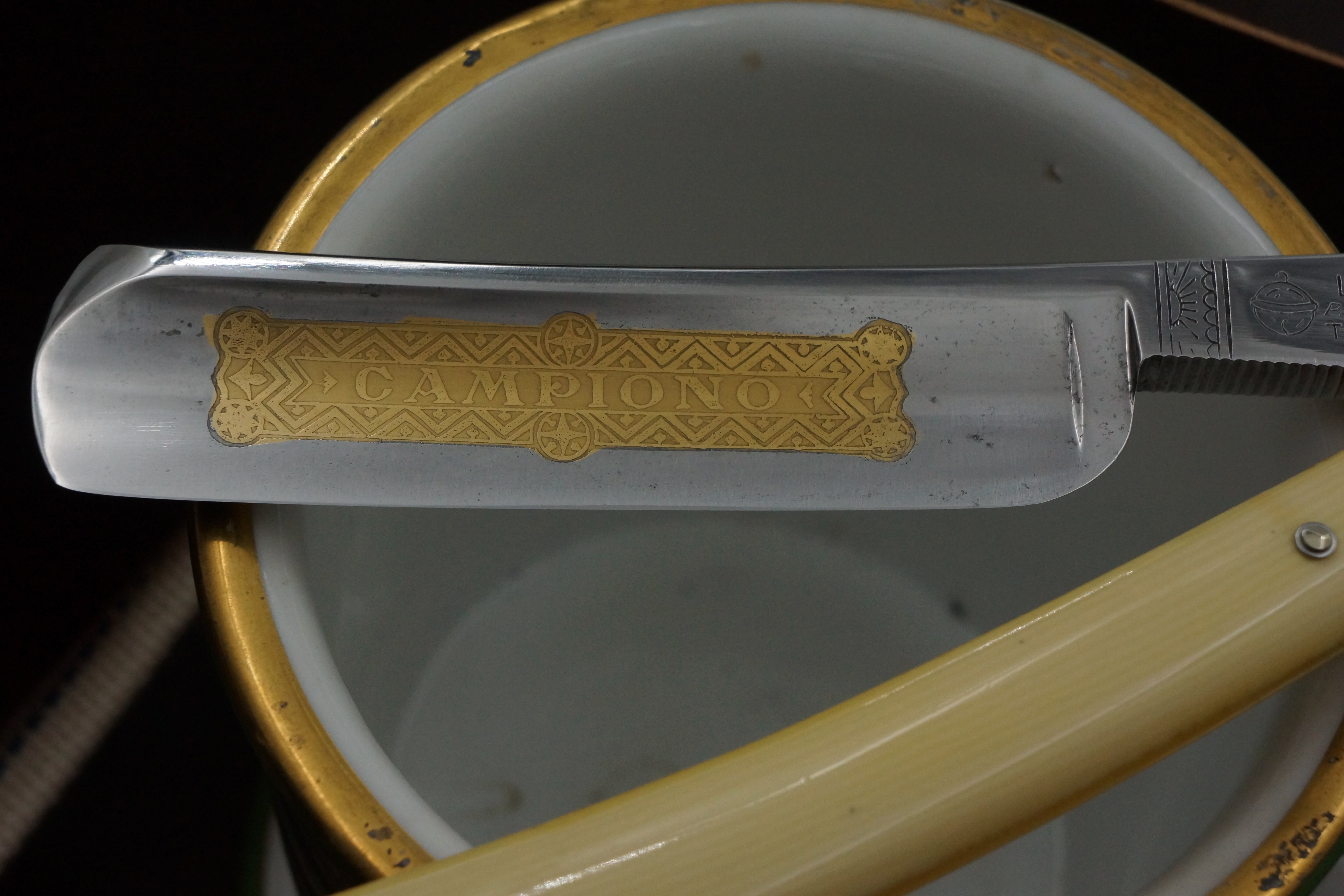 P. Hospital & Co. Le Grelot Full Hollow - 6/8 Excellent Vintage French Straight Razor - Shave Ready