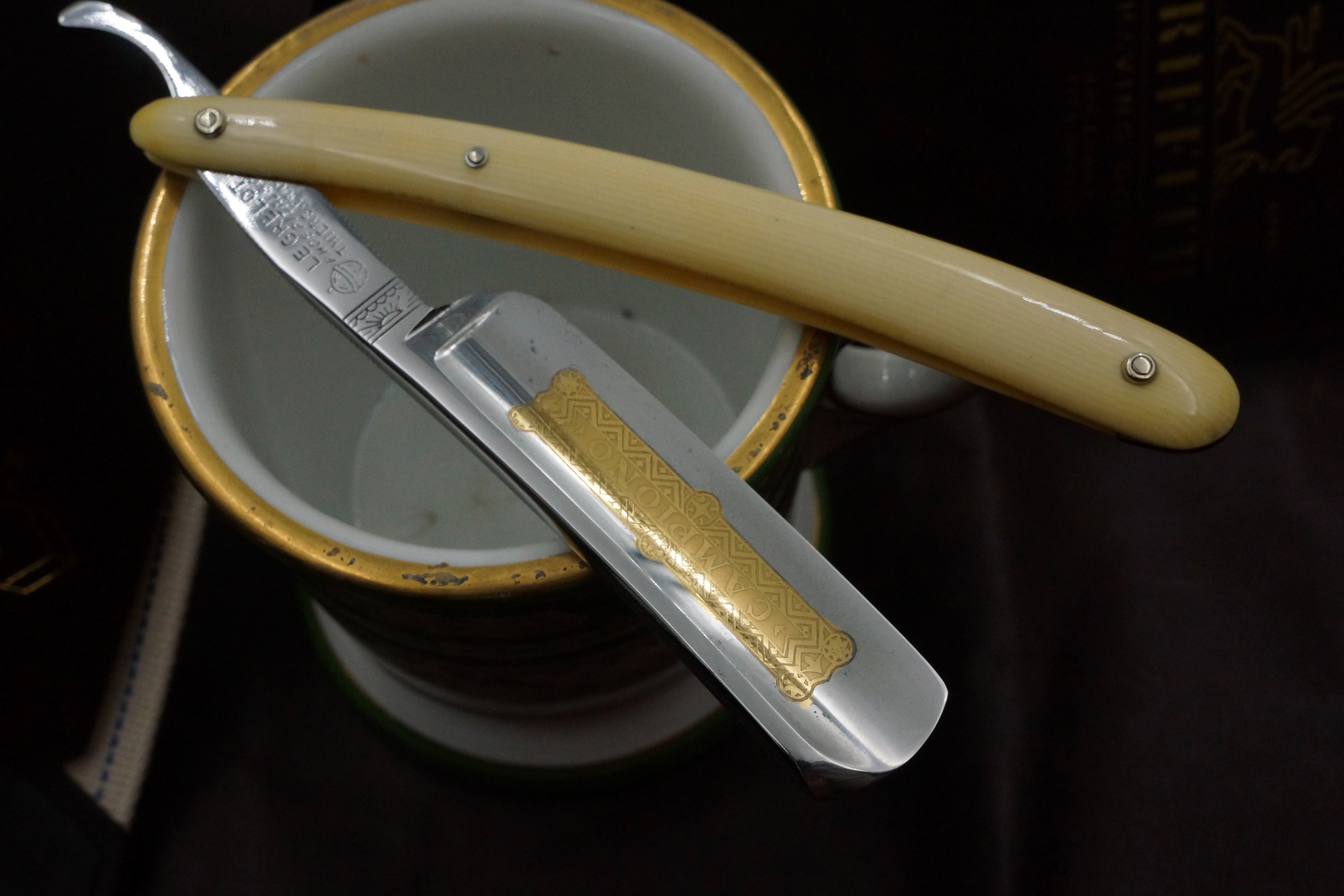 P. Hospital & Co. Le Grelot Full Hollow - 6/8 Excellent Vintage French Straight Razor - Shave Ready