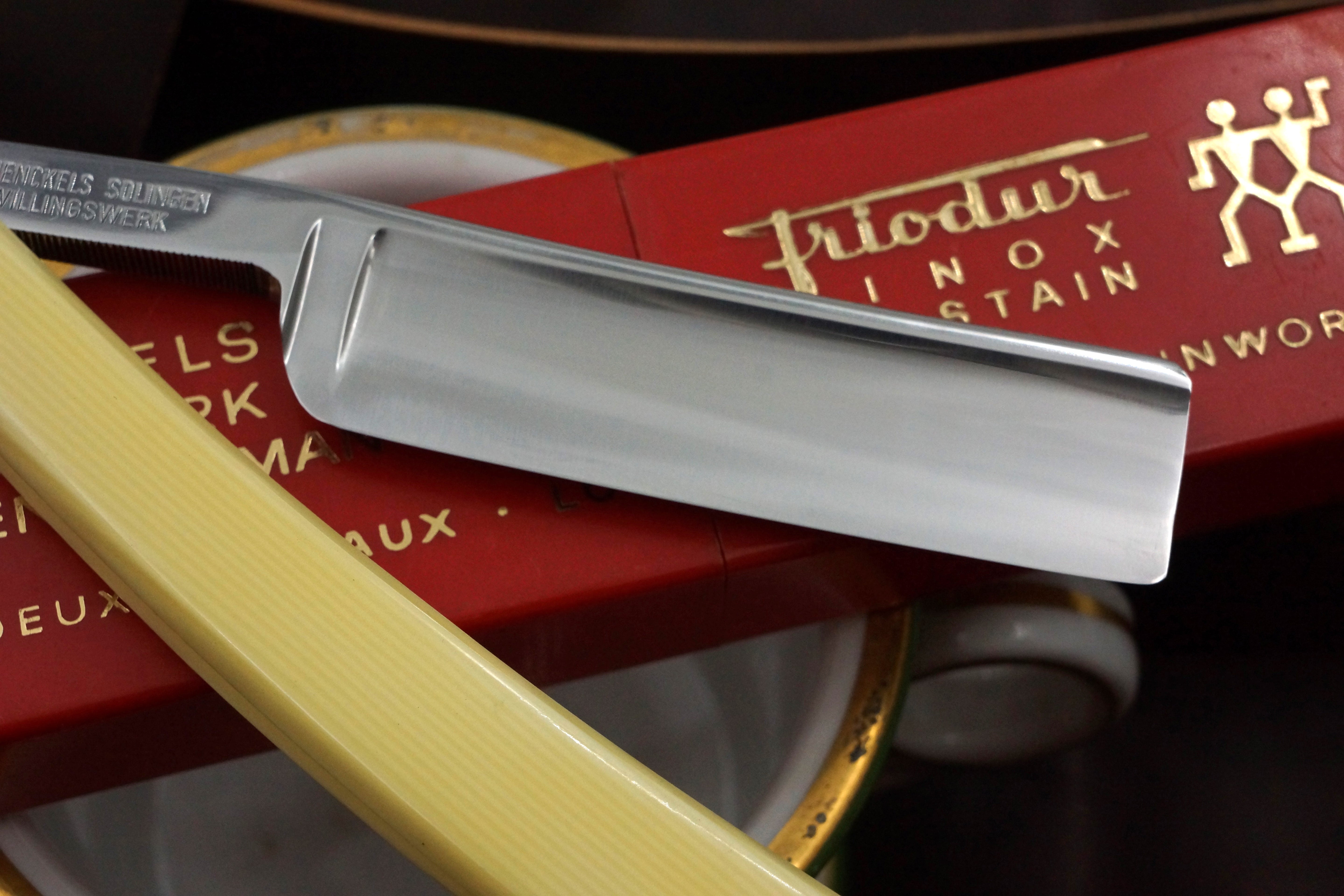 Henckels Friodur 6/8 No. 72 - Excellent Stainless Steel Etched Full Hollow - Solingen Straight Razor - Shave Ready