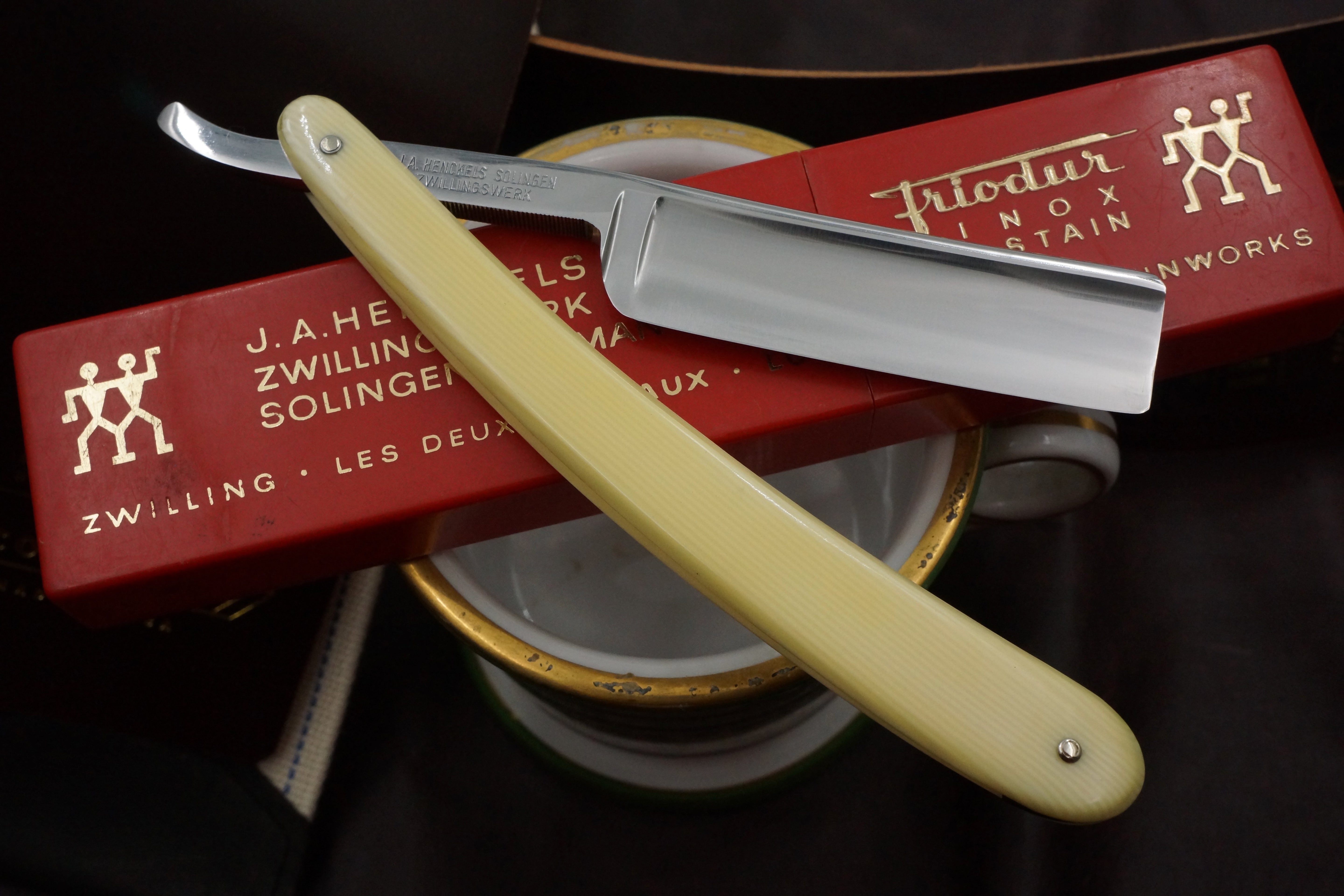 Henckels Friodur 6/8 No. 72 - Excellent Stainless Steel Etched Full Hollow - Solingen Straight Razor - Shave Ready