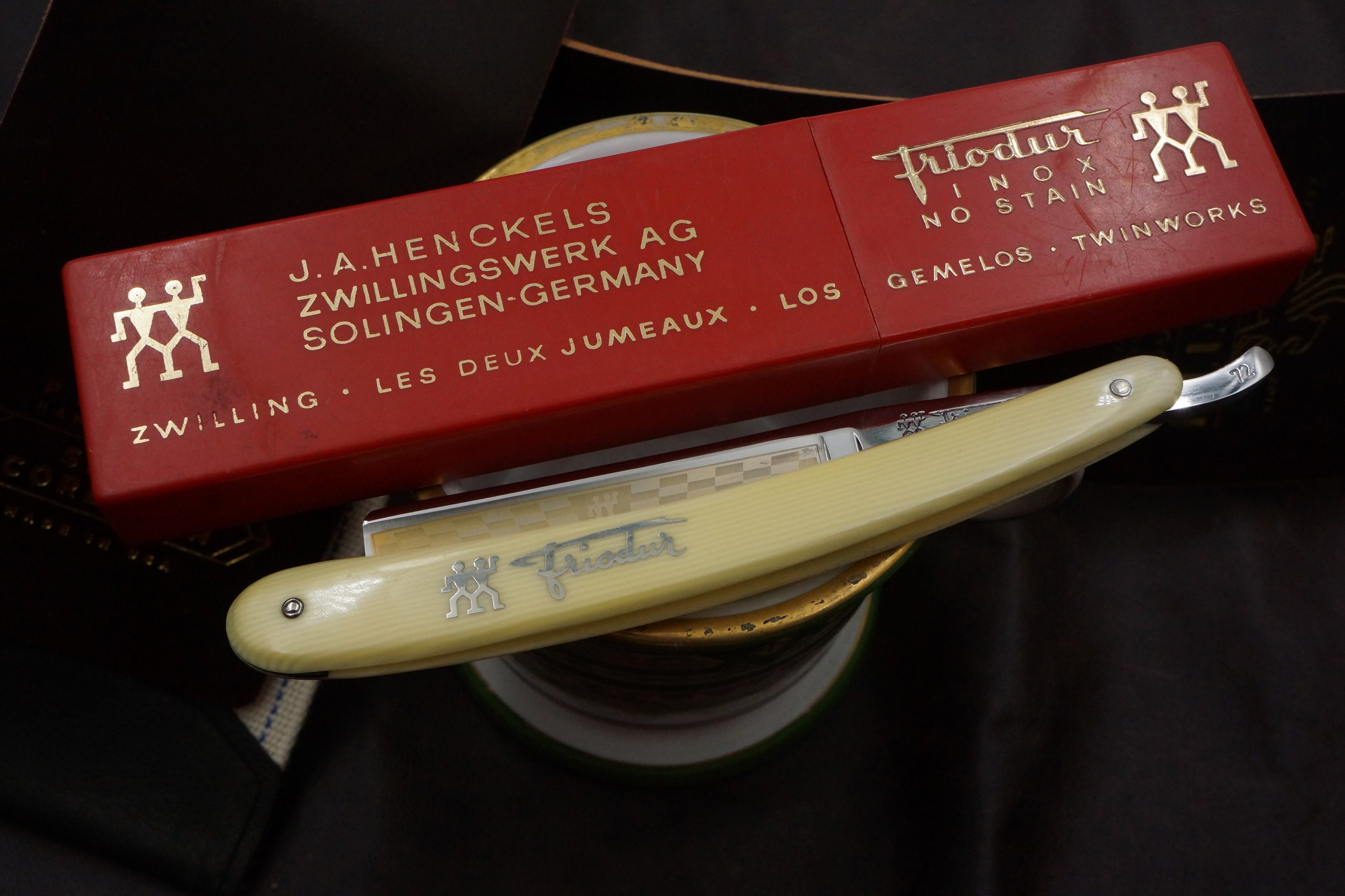 Henckels Friodur 6/8 No. 72 - Excellent Stainless Steel Etched Full Hollow - Solingen Straight Razor - Shave Ready