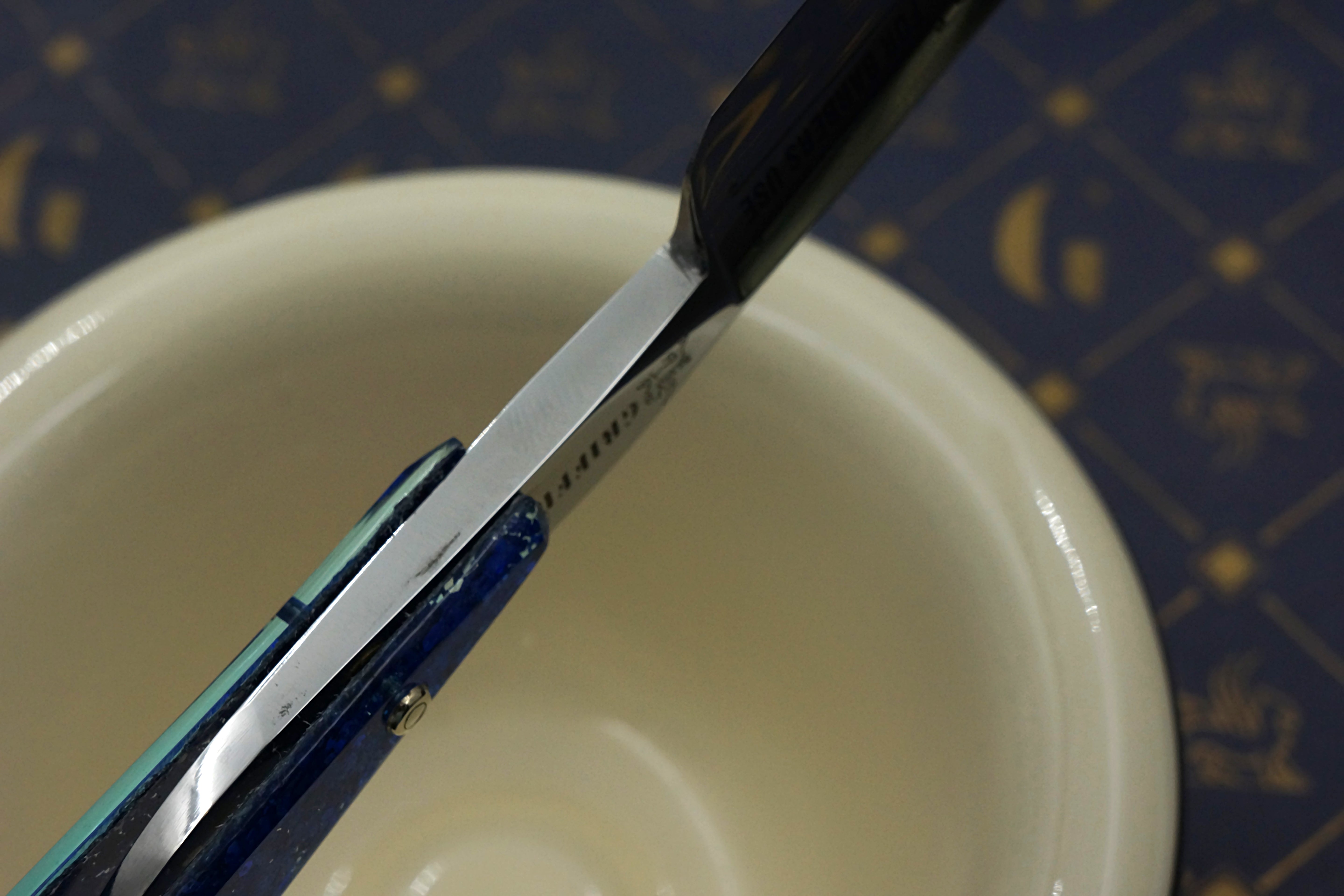 Griffith 8/8 Silver Steel Extra Hollow Etched Blade - Leviathan Sparkle Acrylic Scales Artisan Straight Razor - Shave Ready