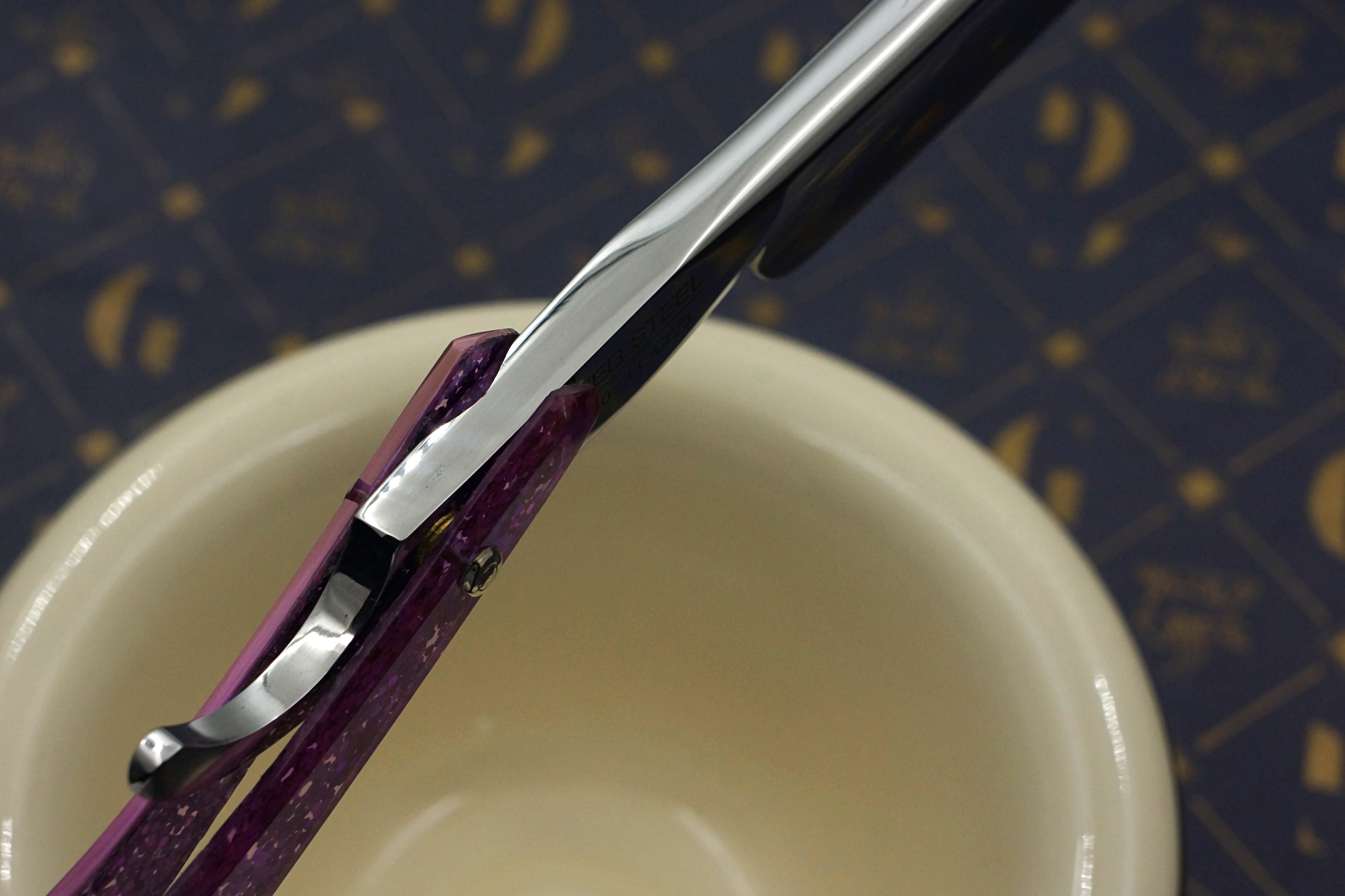 Griffith 13/16 Silver Steel Full Hollow Etched Blade - Dragon Sparkle Scales Artisan Straight Razor - Shave Ready
