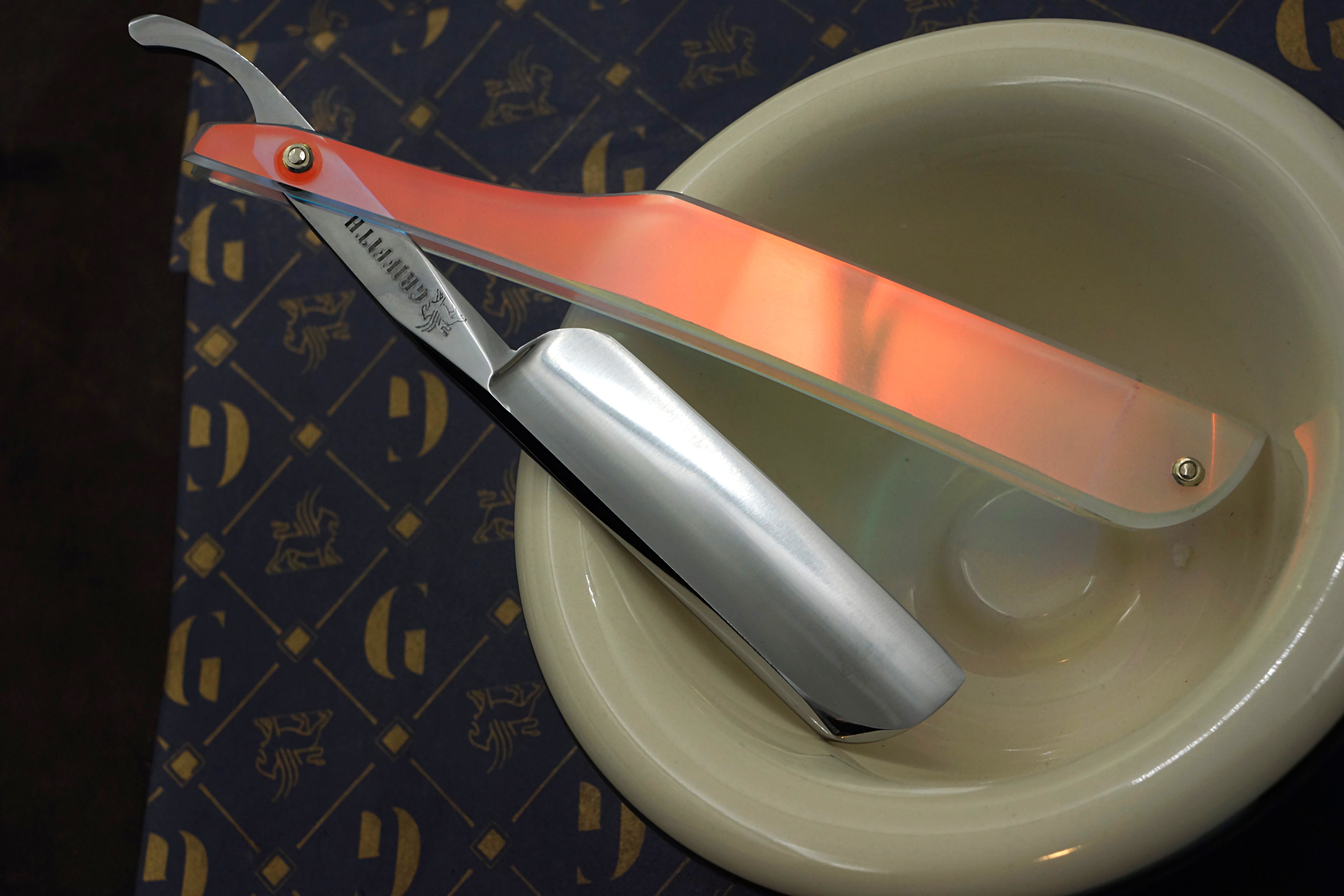Griffith 13/16 Silver Steel Full Hollow Blade - Iridescent Acrylic Scales Artisan Straight Razor - Shave Ready