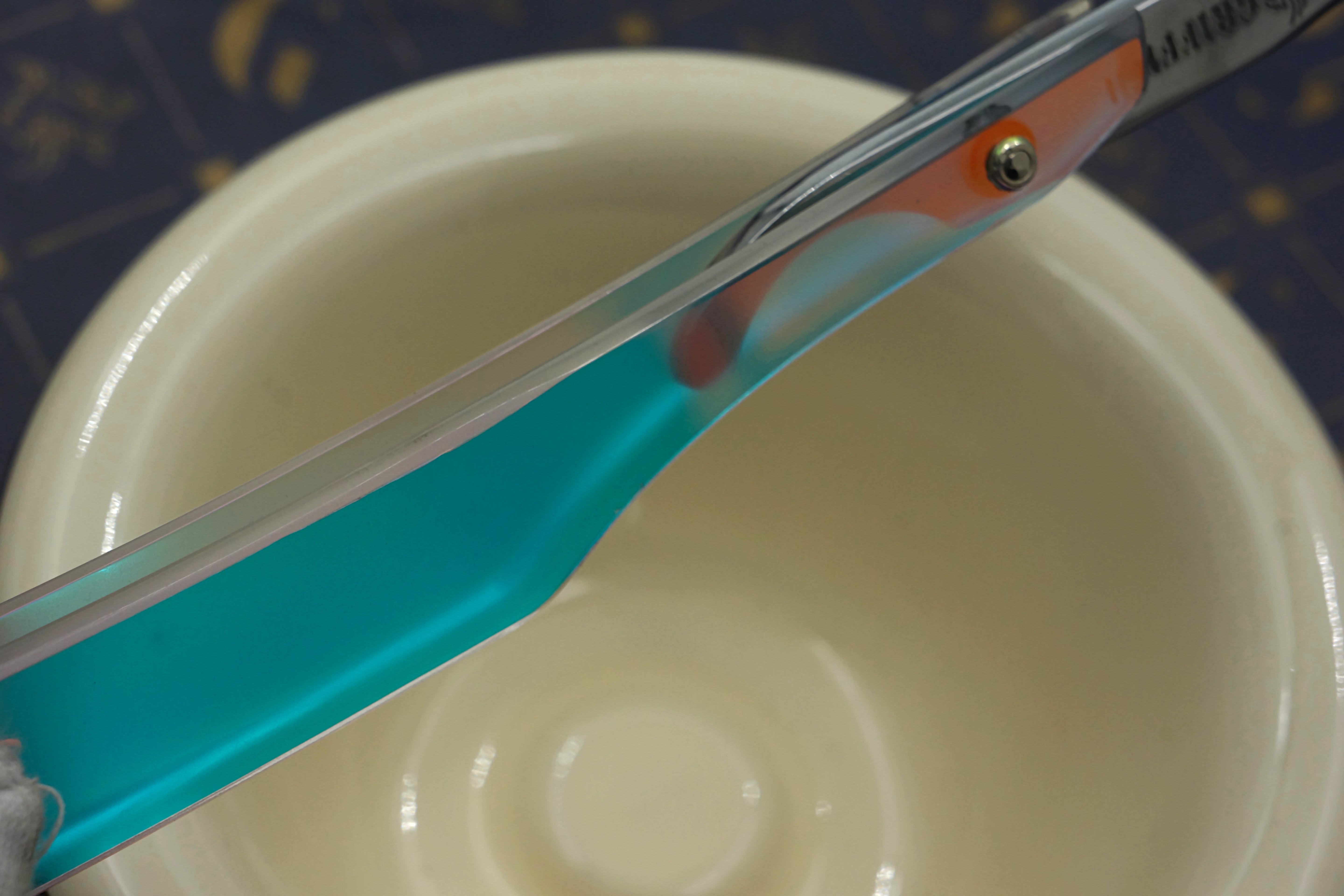 Griffith 13/16 Silver Steel Full Hollow Blade - Iridescent Acrylic Scales Artisan Straight Razor - Shave Ready