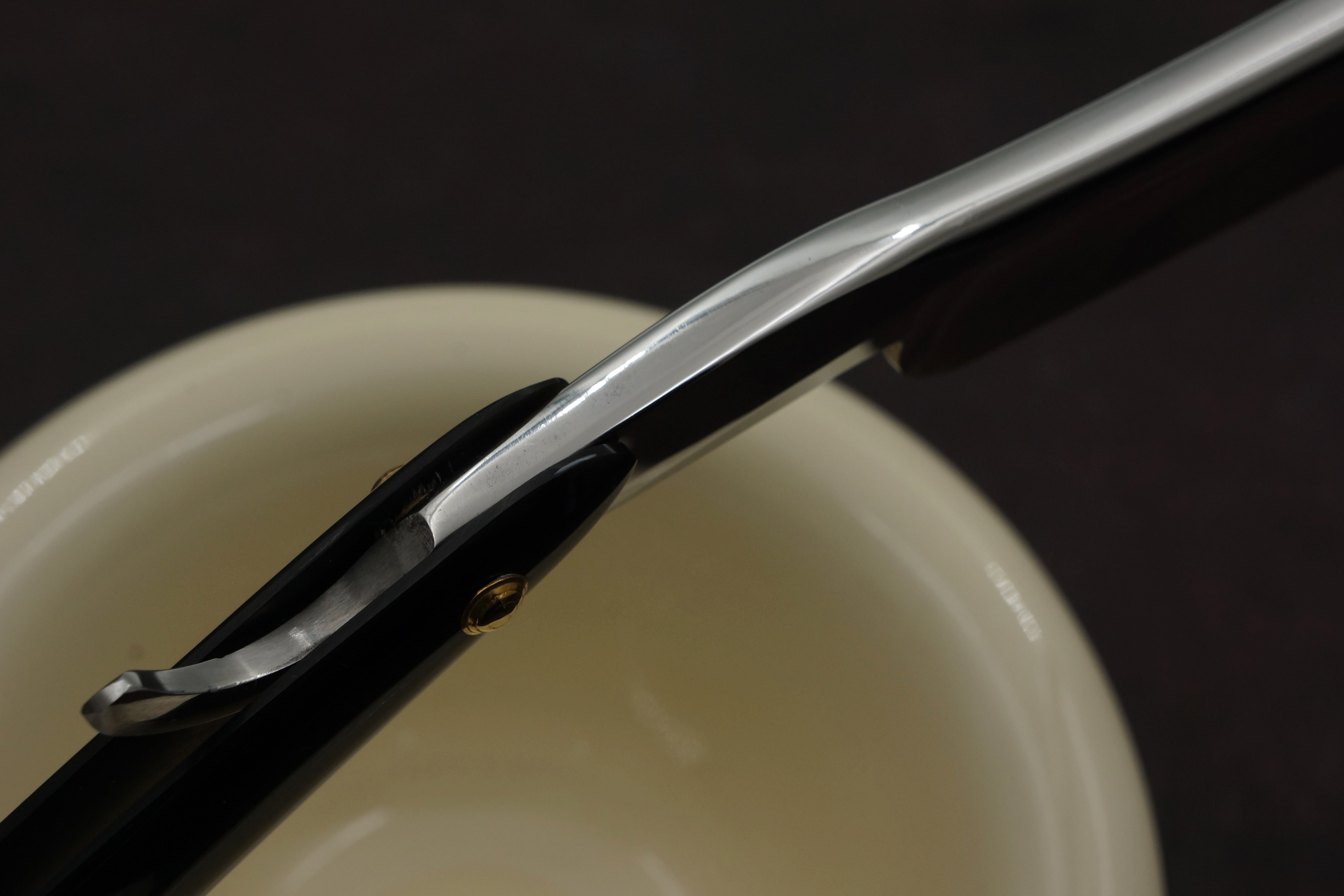 Wade & Butcher "Celebrated Hollow Ground for Barbers Use" 1" Blade with New Horn Scales Sheffield Straight Razor - Shave Ready