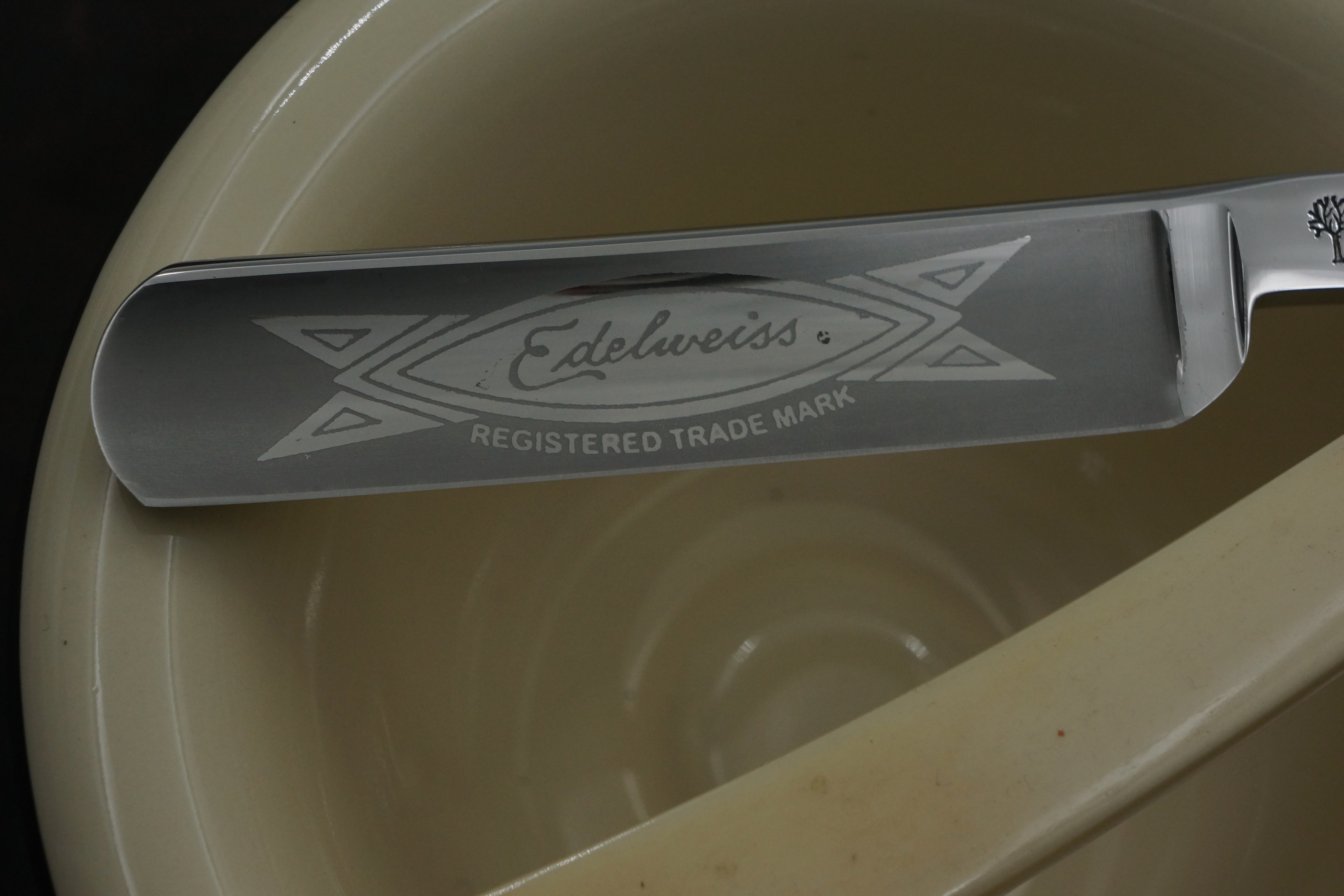 Boker "Edelweiss" 5/8 Full Hollow Etched Blade - Preowned Solingen Straight Razor - Shave Ready