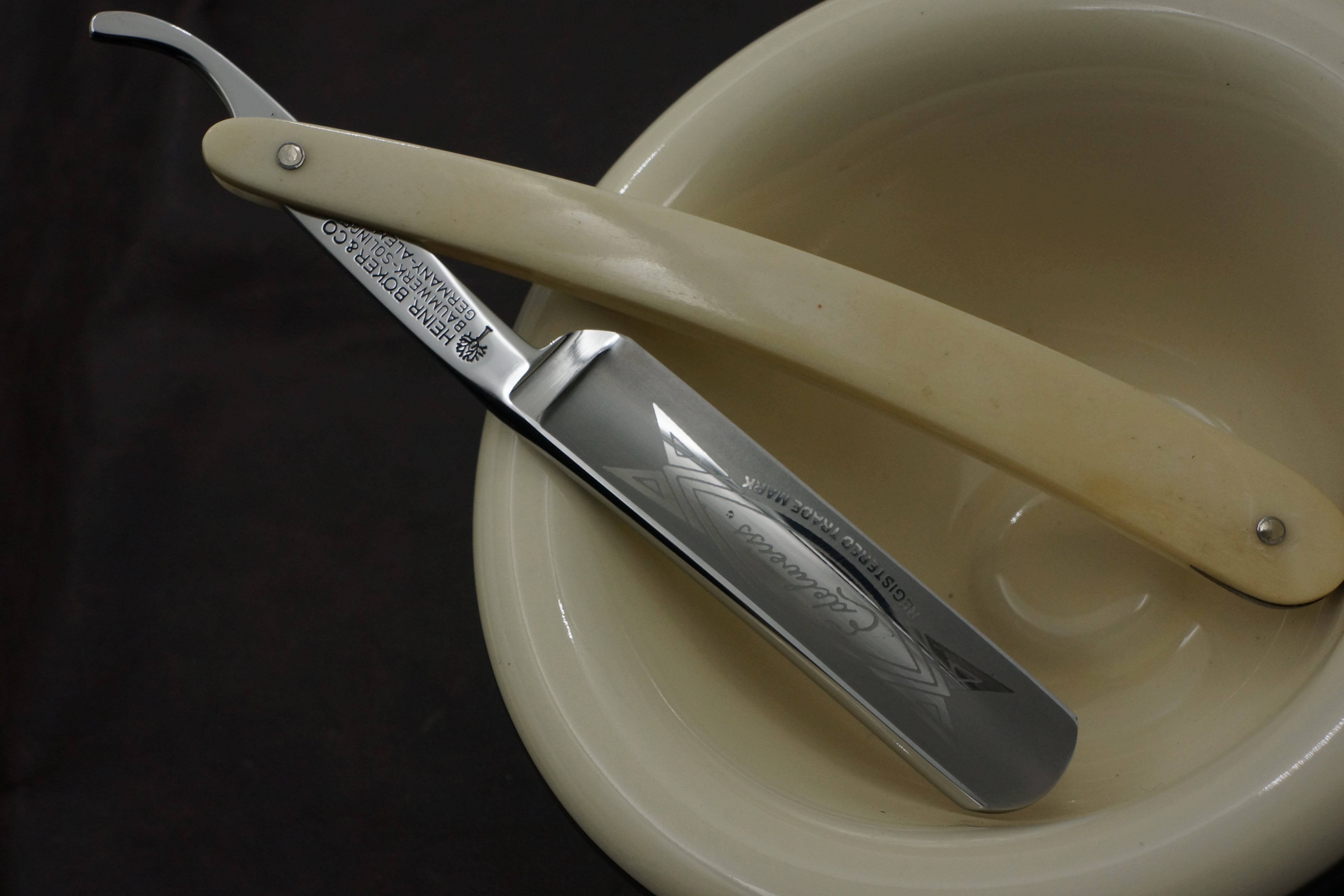 Boker "Edelweiss" 5/8 Full Hollow Etched Blade - Preowned Solingen Straight Razor - Shave Ready