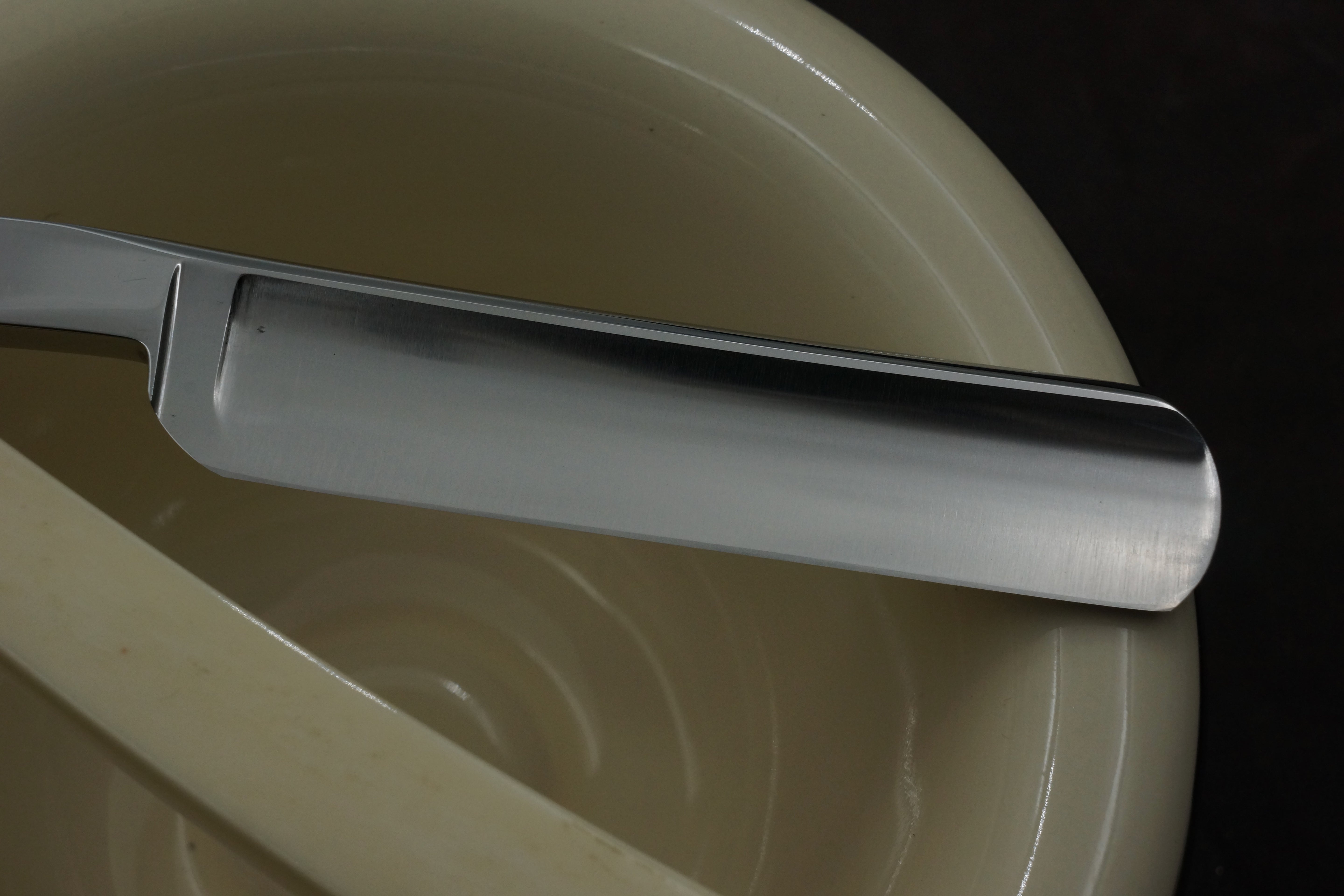Boker "Edelweiss" 5/8 Full Hollow Etched Blade - Preowned Solingen Straight Razor - Shave Ready