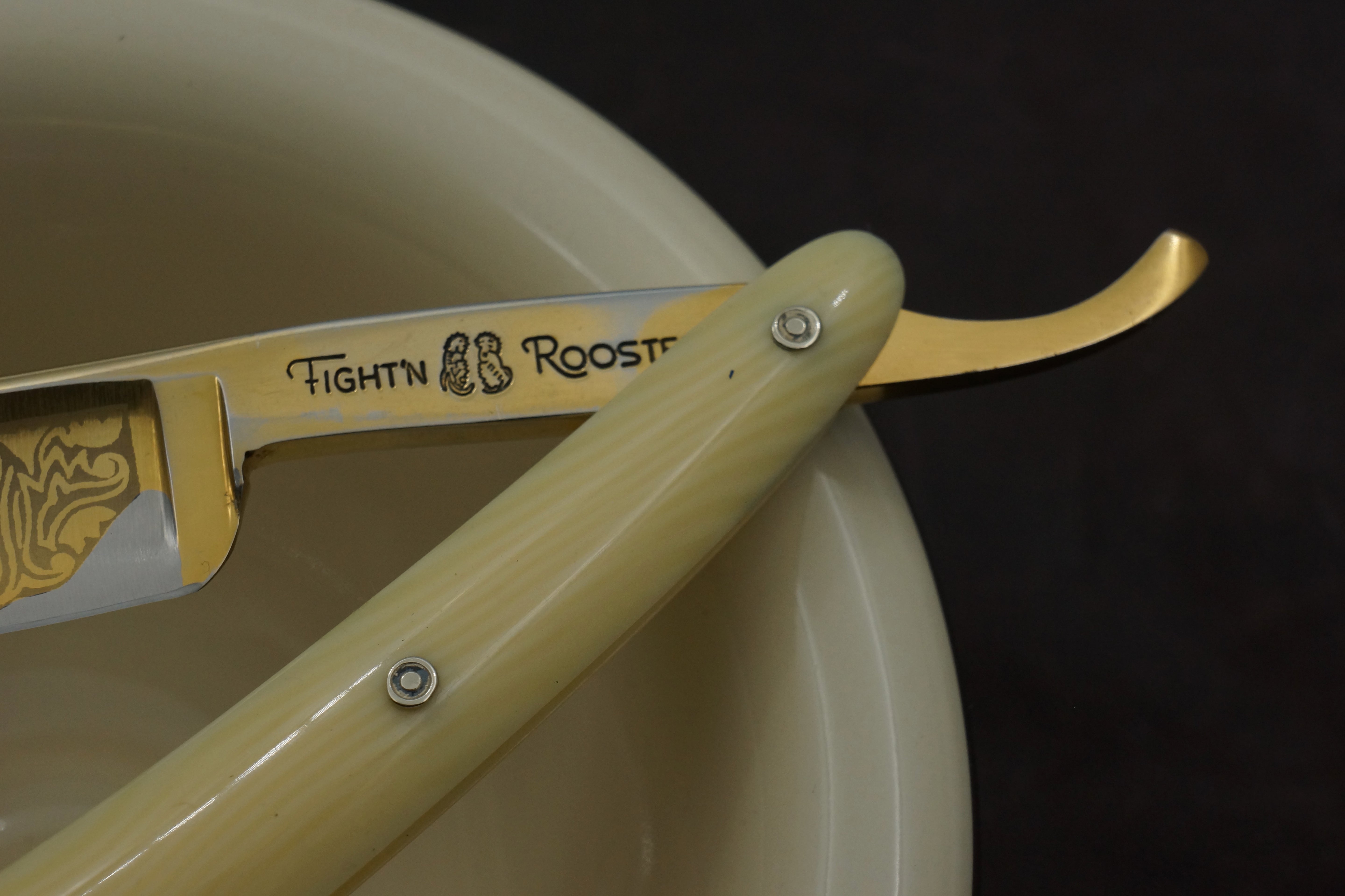 Frank Buster Fightin' Rooster - Excellent Fancy 11/16 Blade - Vintage Solingen Straight Razor - Shave Ready