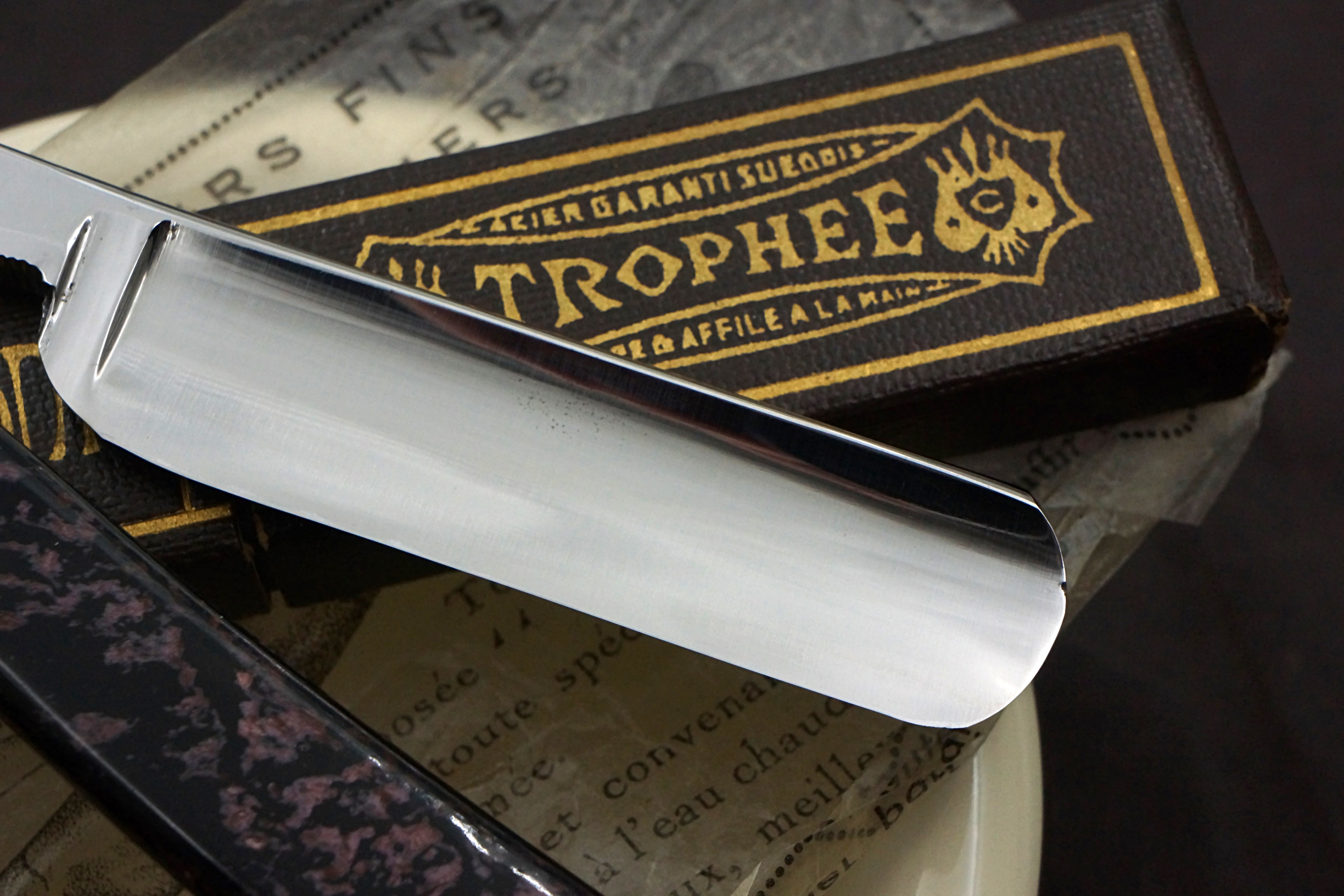 L' ESPAGNOLETTE Trophee - Like New NOS? 13/16 Full Hollow Blade - Vintage French Straight Razor - Shave Ready