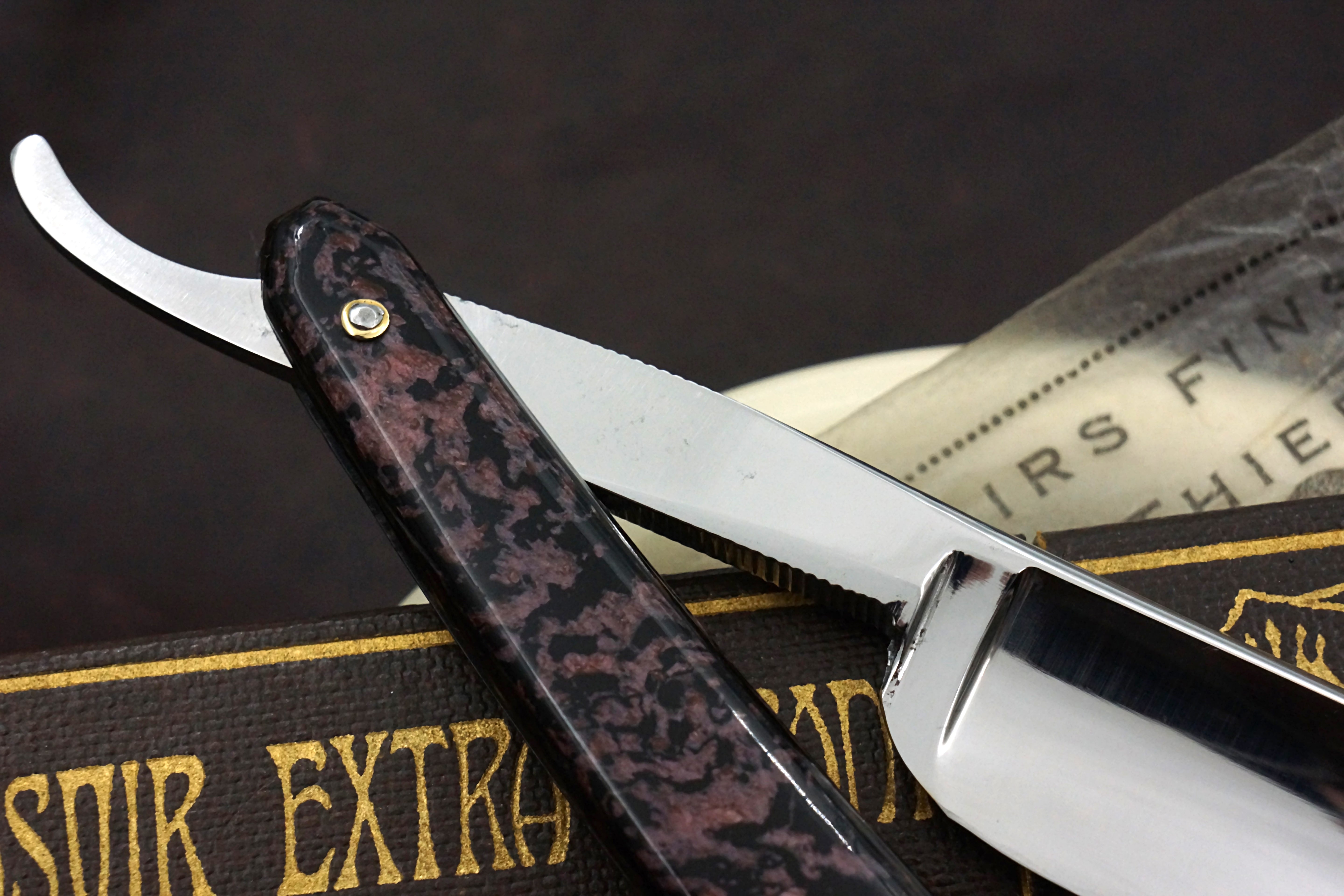 L' ESPAGNOLETTE Trophee - Like New NOS? 13/16 Full Hollow Blade - Vintage French Straight Razor - Shave Ready