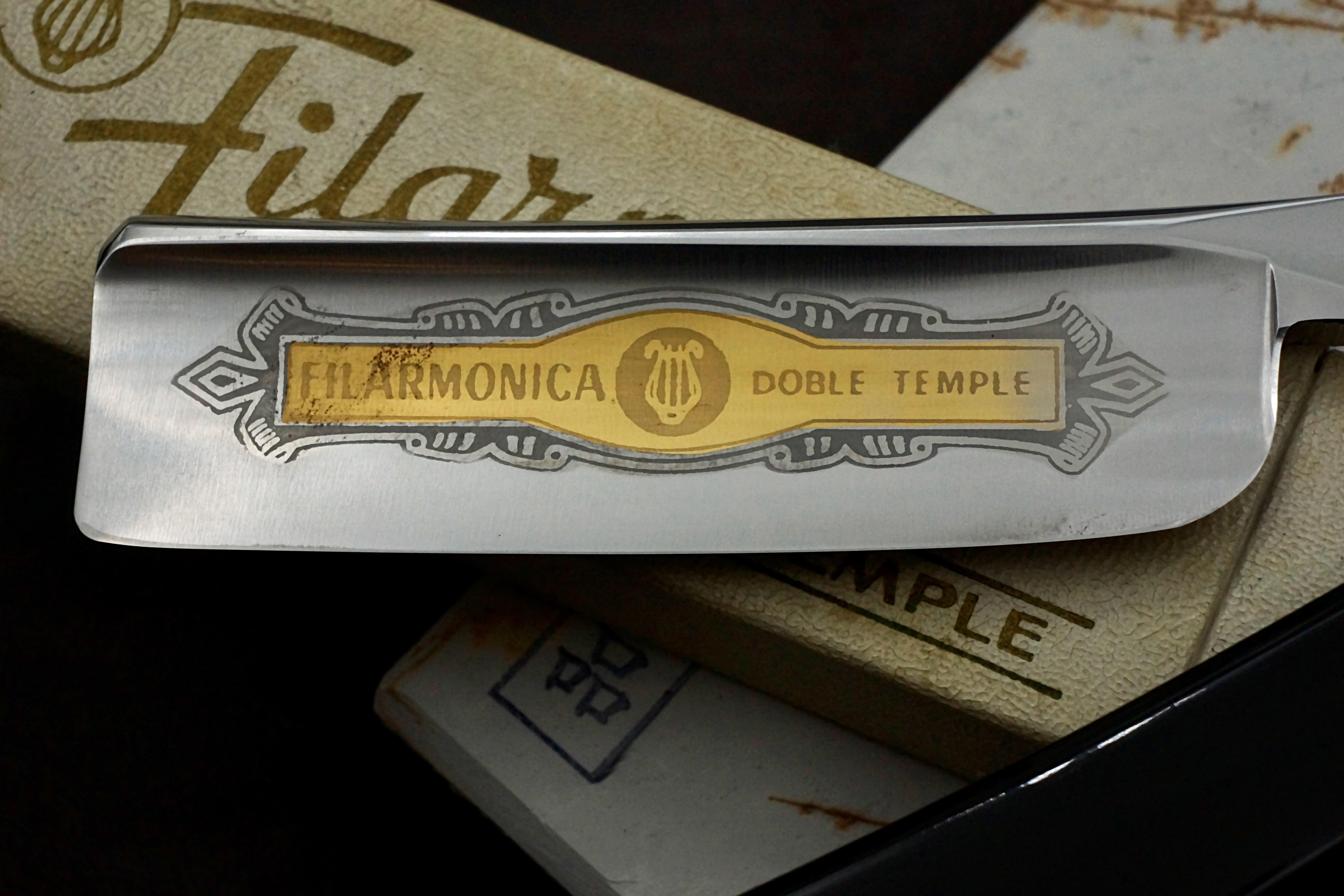 Filarmonica JMP Doble Temple No. 14 15/16" Full Hollow Blade - Near Mint Vintage Spanish Straight Razor - Shave Ready