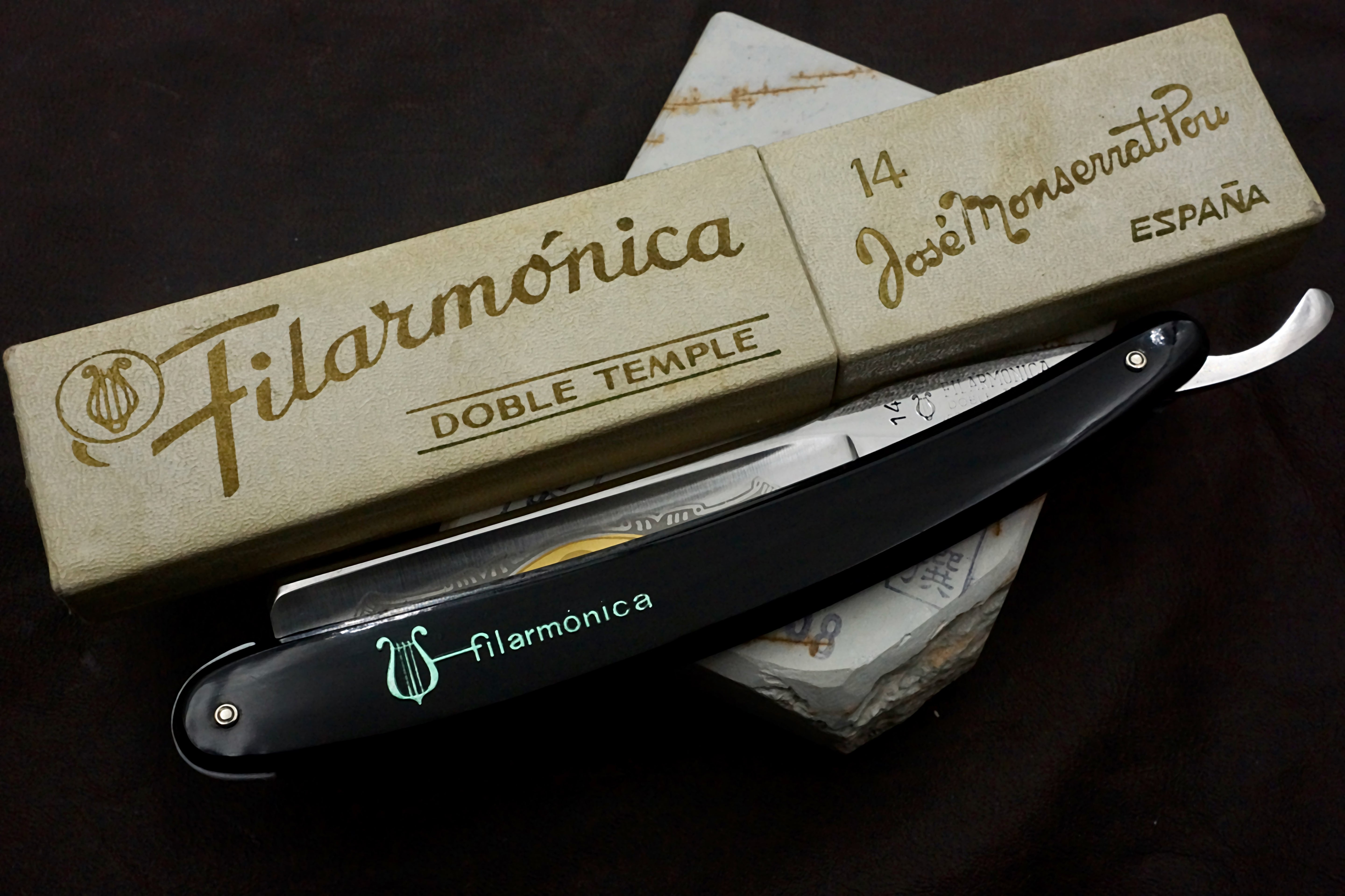 Filarmonica JMP Doble Temple No. 14 15/16" Full Hollow Blade - Near Mint Vintage Spanish Straight Razor - Shave Ready