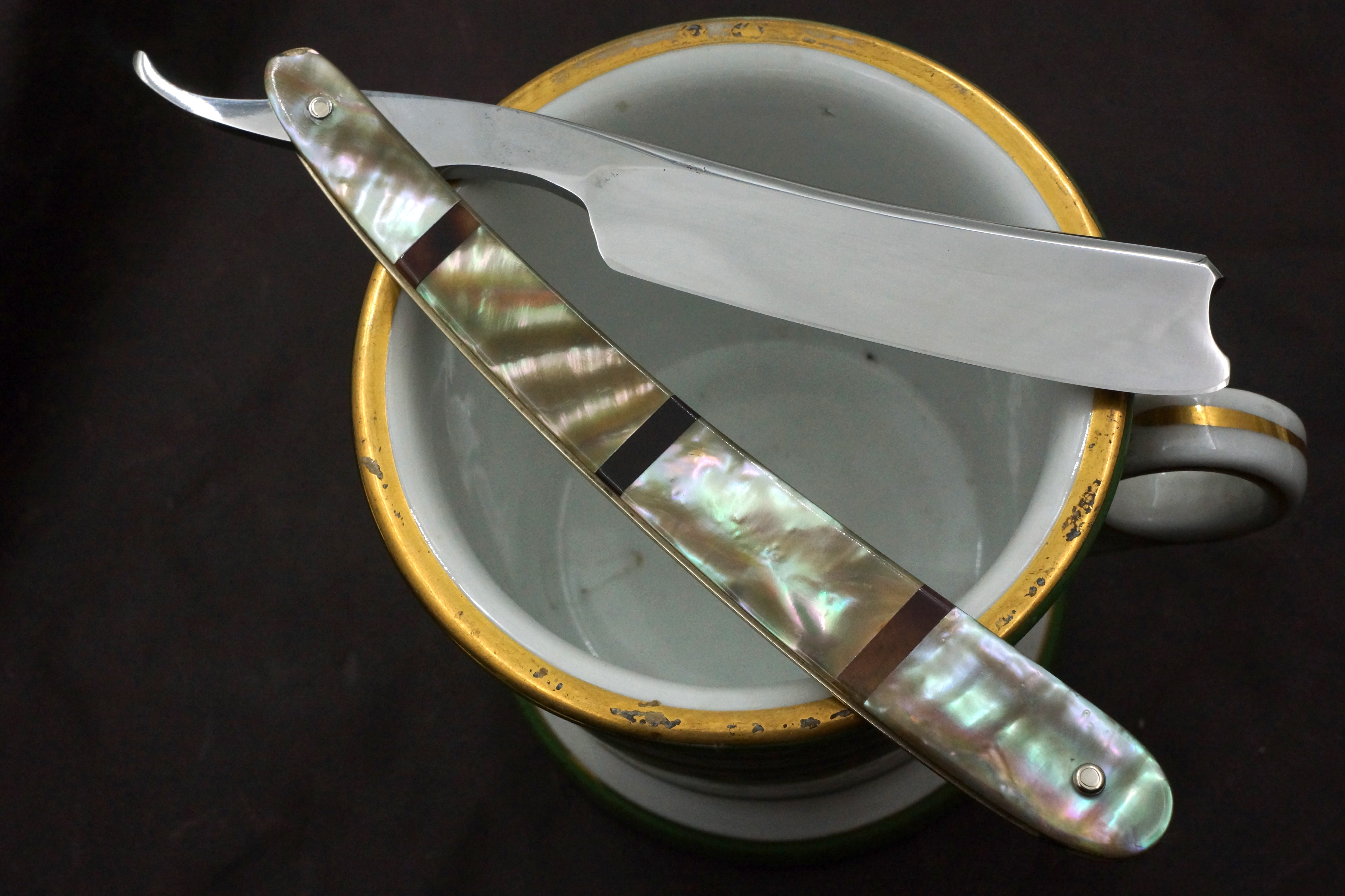 George Wostenholm & Sons - 11/16 Blade with Mother of Pearl Scales - Fully Restored Sheffield Straight Razor - Shave Ready