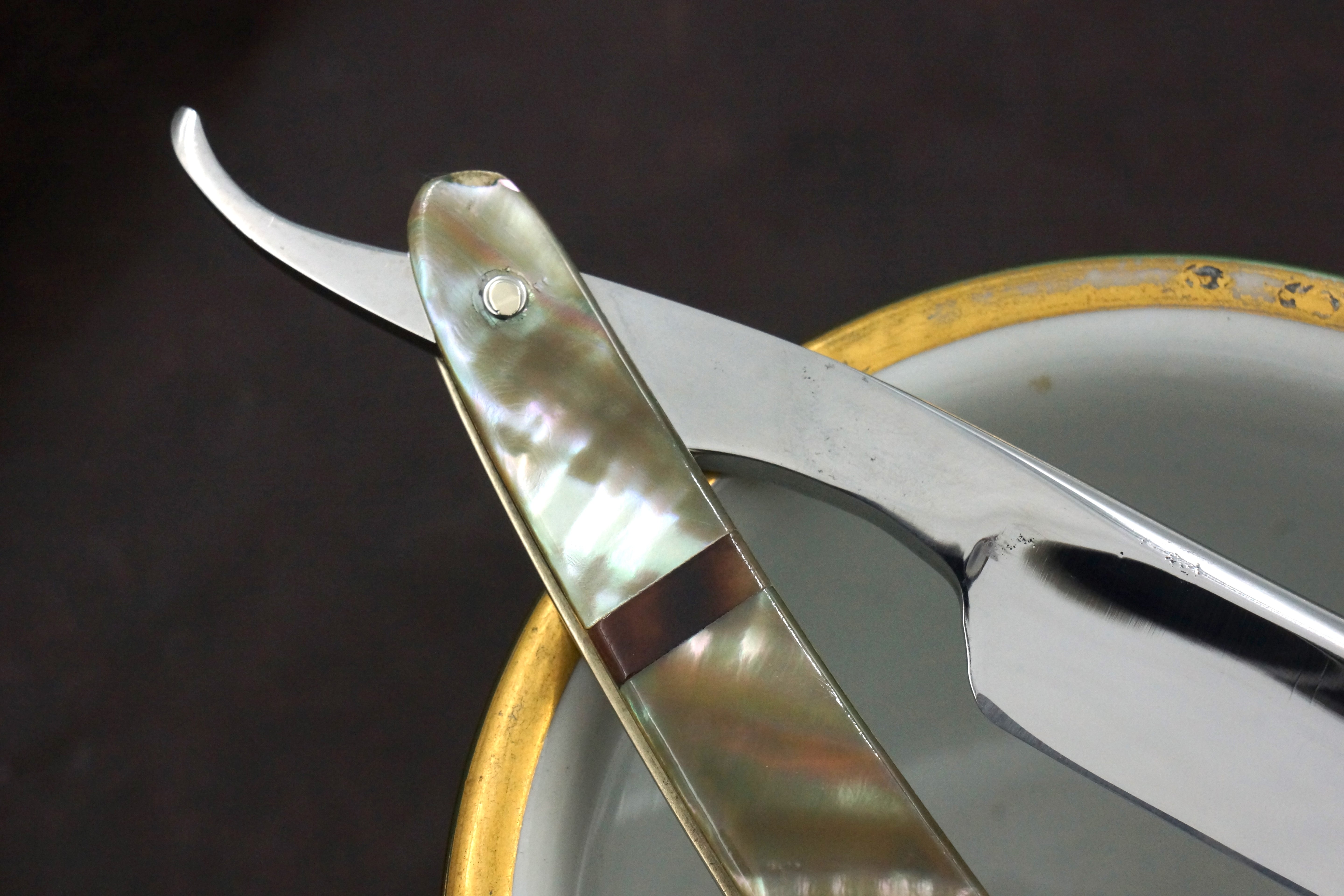 George Wostenholm & Sons - 11/16 Blade with Mother of Pearl Scales - Fully Restored Sheffield Straight Razor - Shave Ready