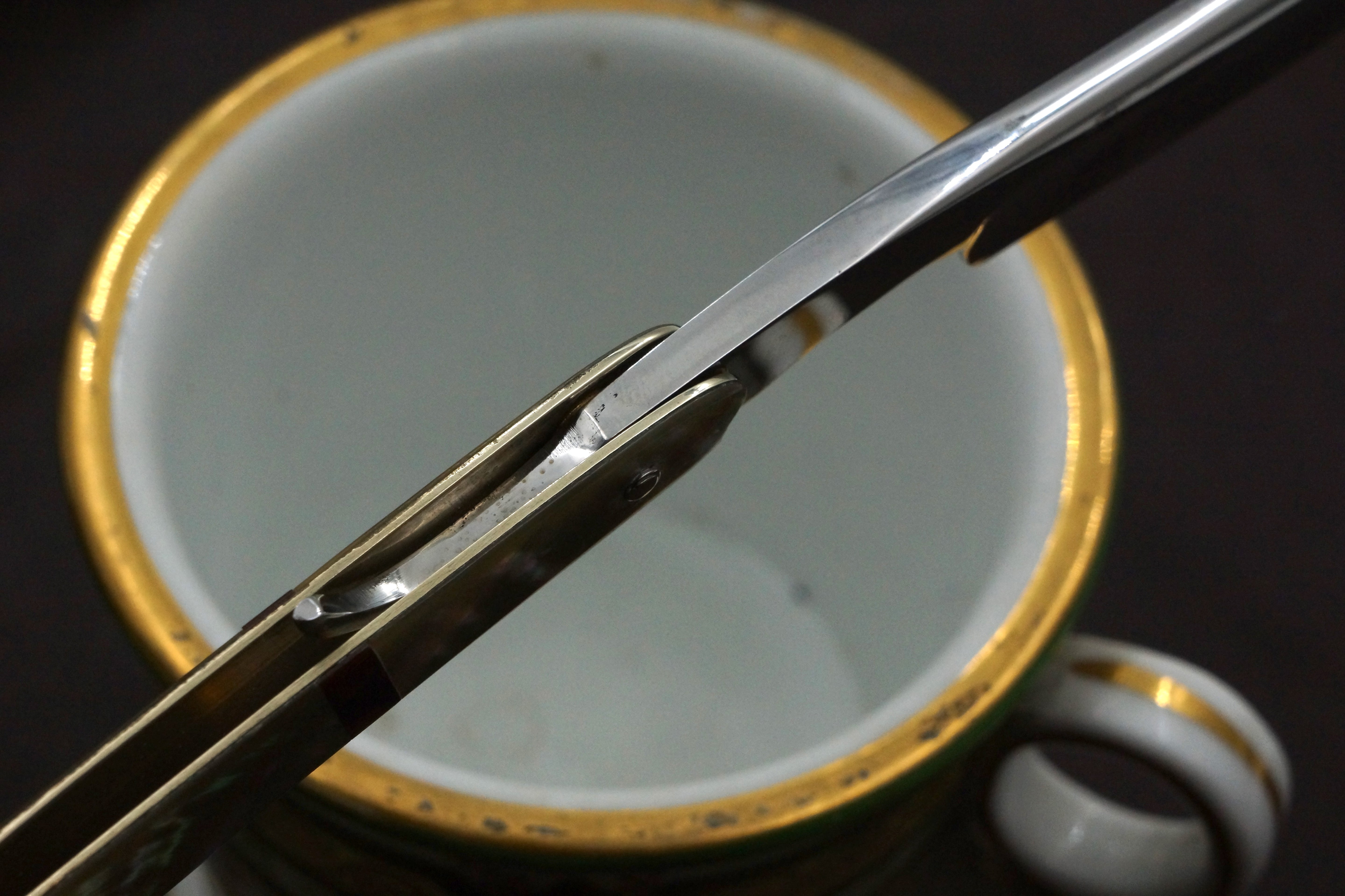 George Wostenholm & Sons - 11/16 Blade with Mother of Pearl Scales - Fully Restored Sheffield Straight Razor - Shave Ready