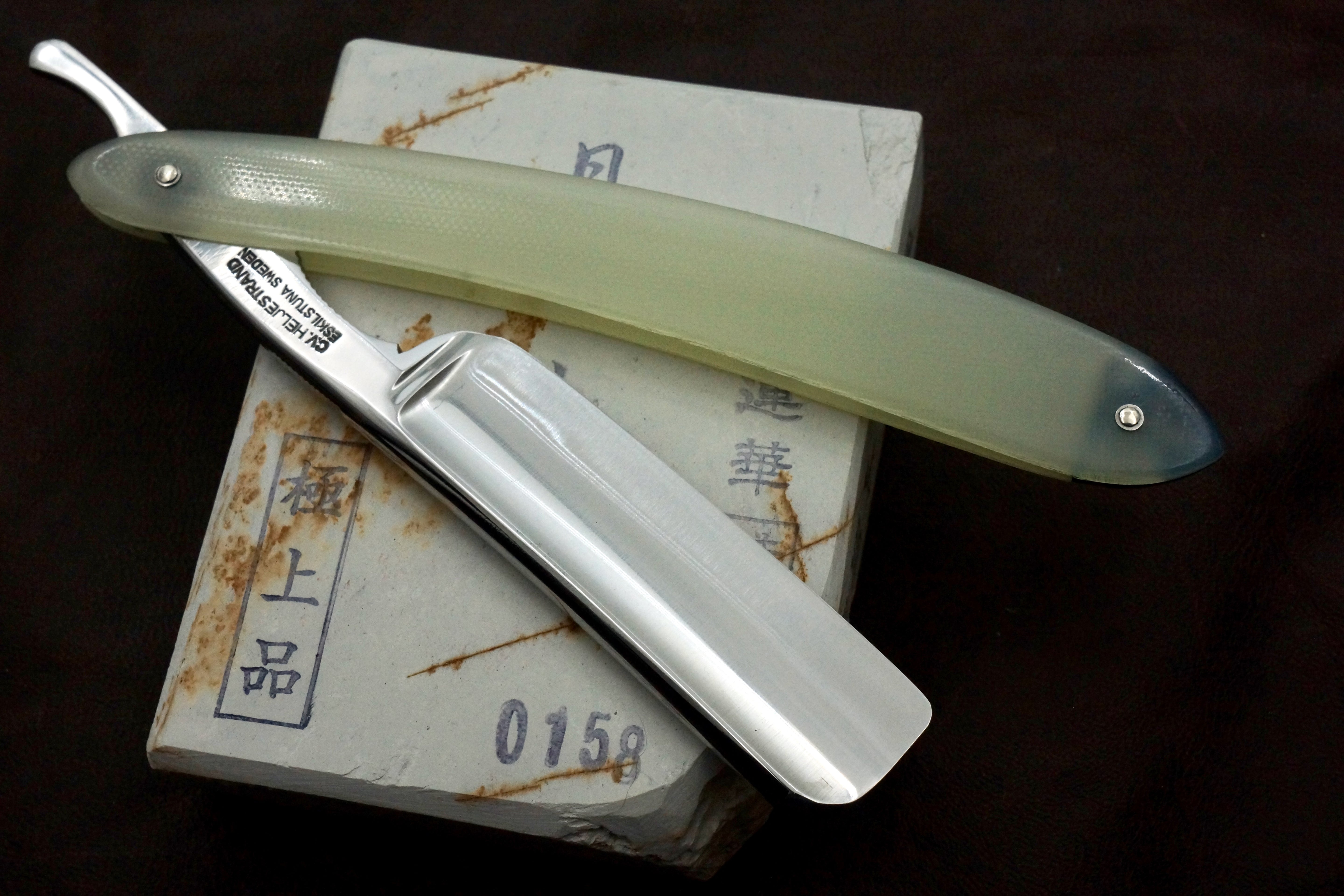 C.V. Heljestrand MK No.32 13/16 with Custom Scales - Near Pristine Vintage Eskilstuna Sweden Straight Razor - Shave Ready (Copy)