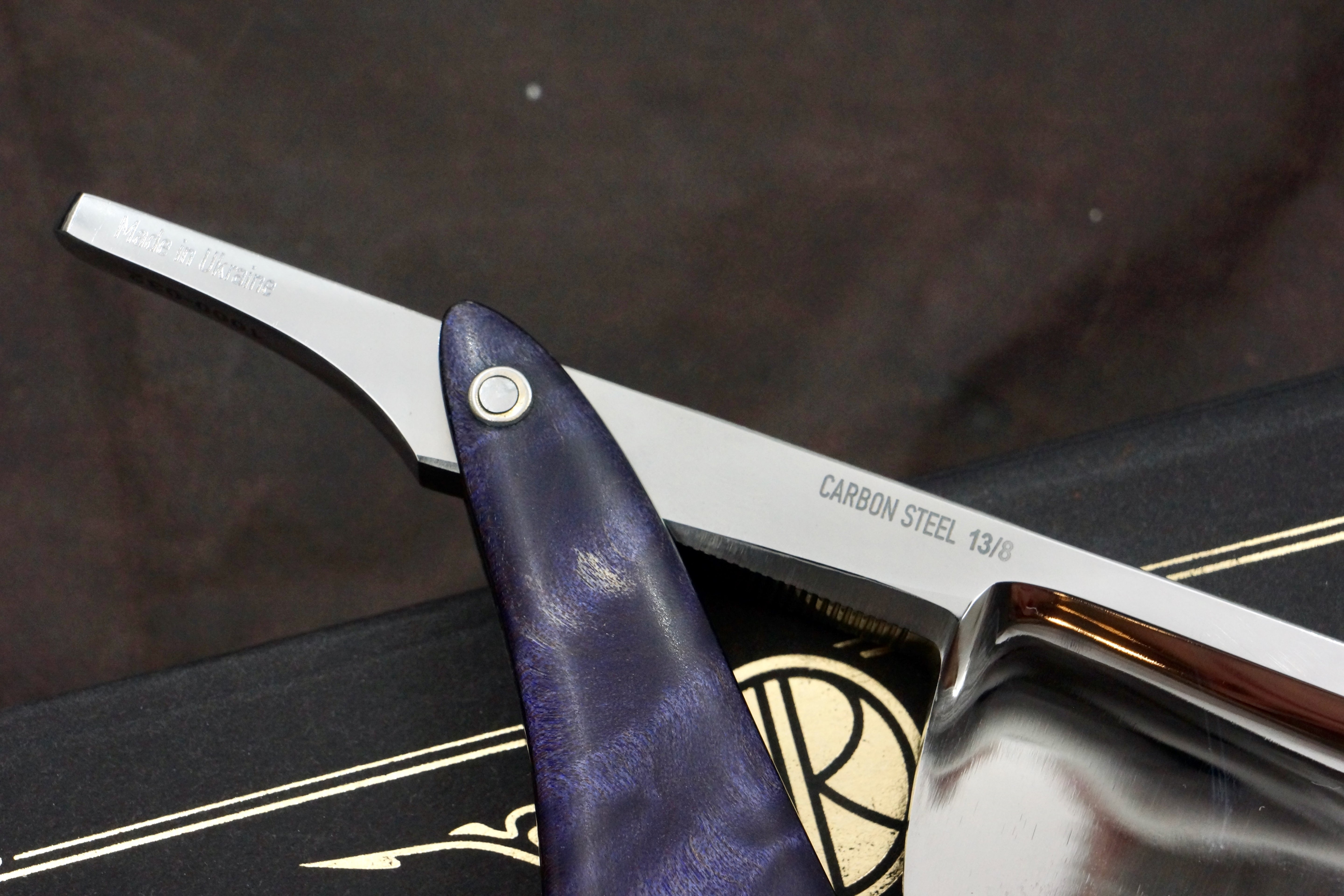 Art Razor Capitaine 19/16 Vollhohlklinge - Gebrauchtes, individuelles Rasiermesser mit Knochengriff - Rasurbereit