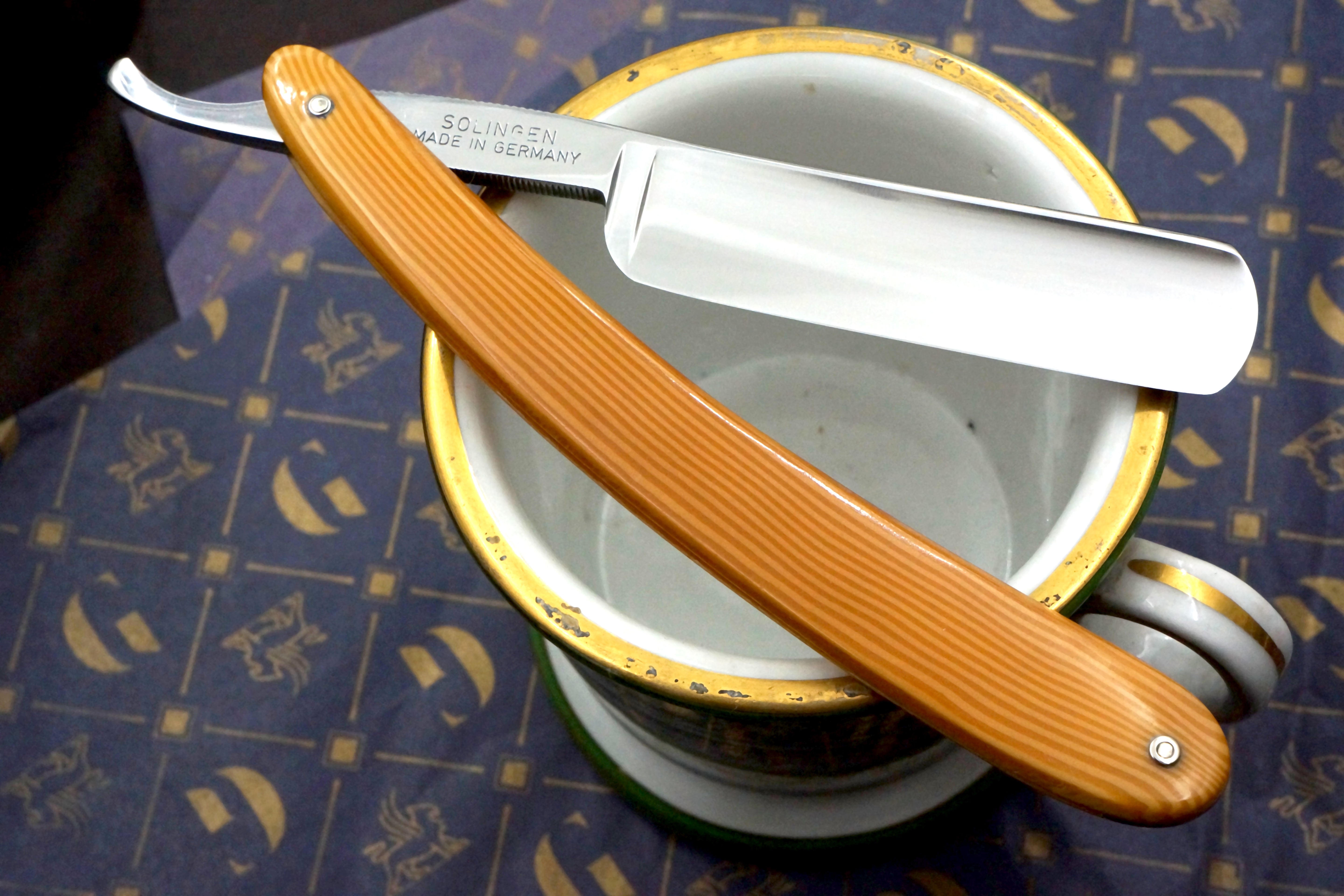 Efendi No.33 - 13/16 Excellent Stainless Steel Full Hollow - Solingen Straight Razor - Shave Ready
