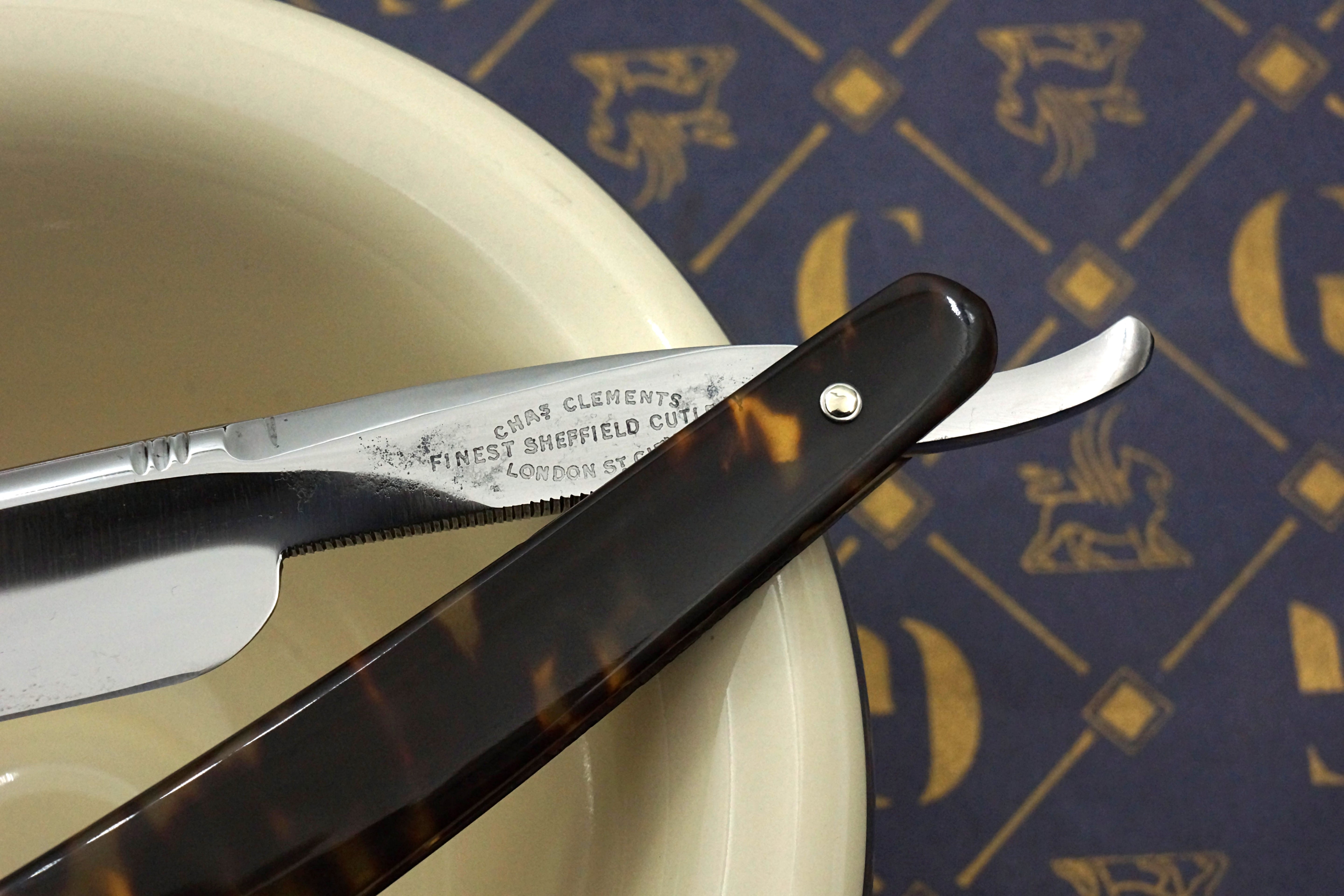 Chas. Clements Fancy Blade - Rare Tortoiseshell Scaled - 11/16 Restored Sheffield Straight Razor - Shave Ready