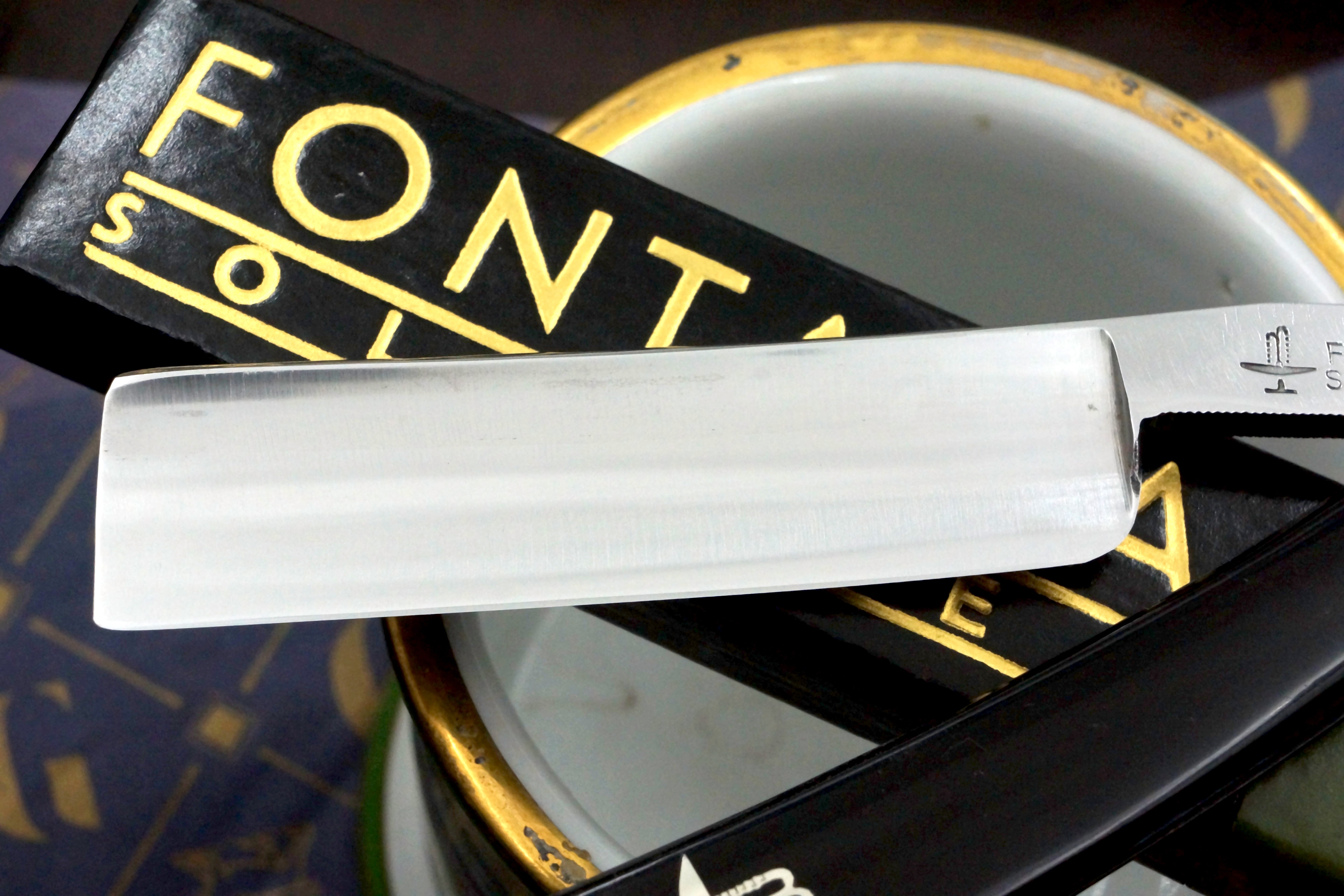 Fontana No. 10 Near Pristine 6/8 Full Hollow Blade - Solingen Vintage Straight Razor - Shave Ready