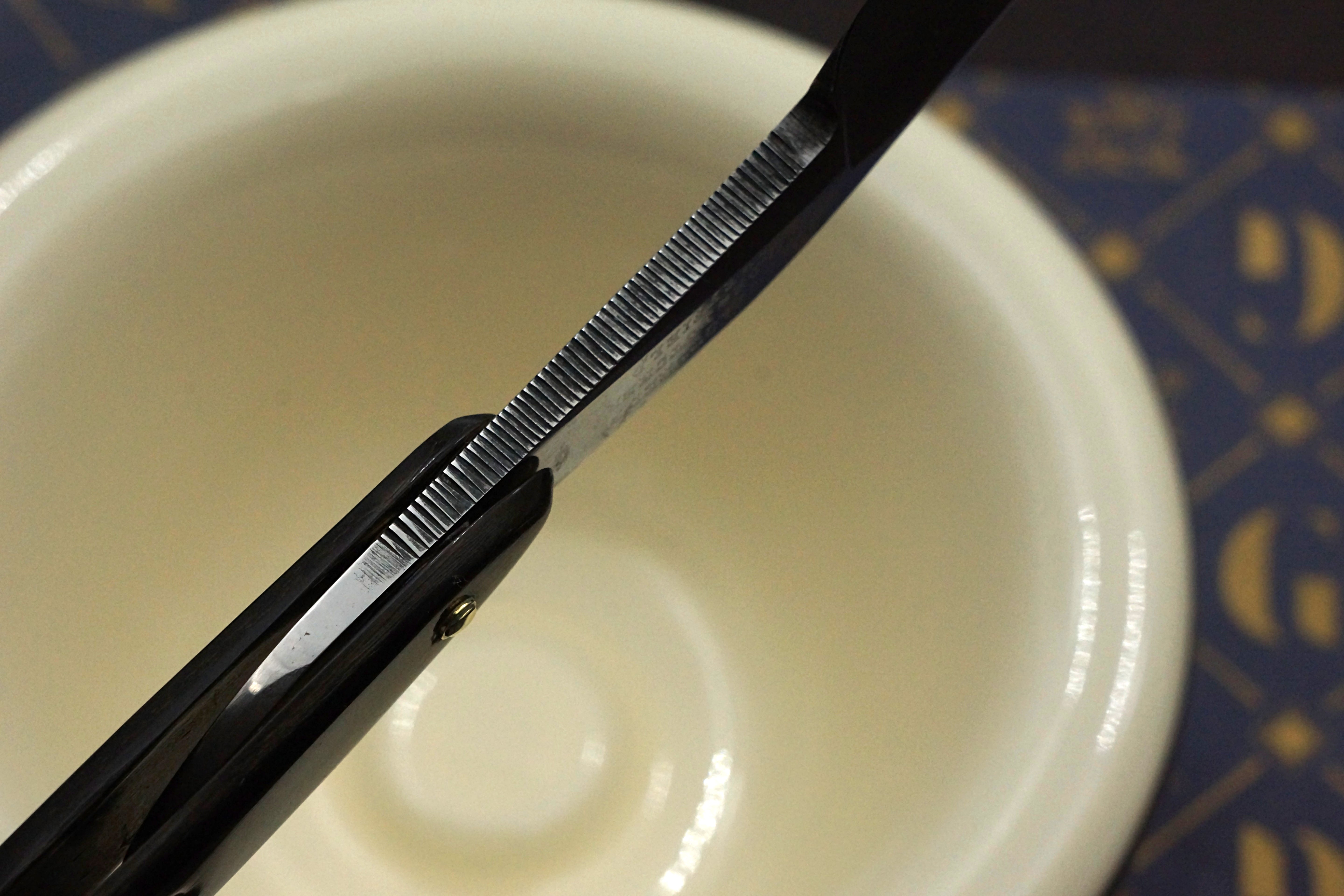 Wade & Butcher 13/16 Celebrated Fine India Steel with Original Pressed Horn Scales Sheffield Straight Razor - Shave Ready (Copy)