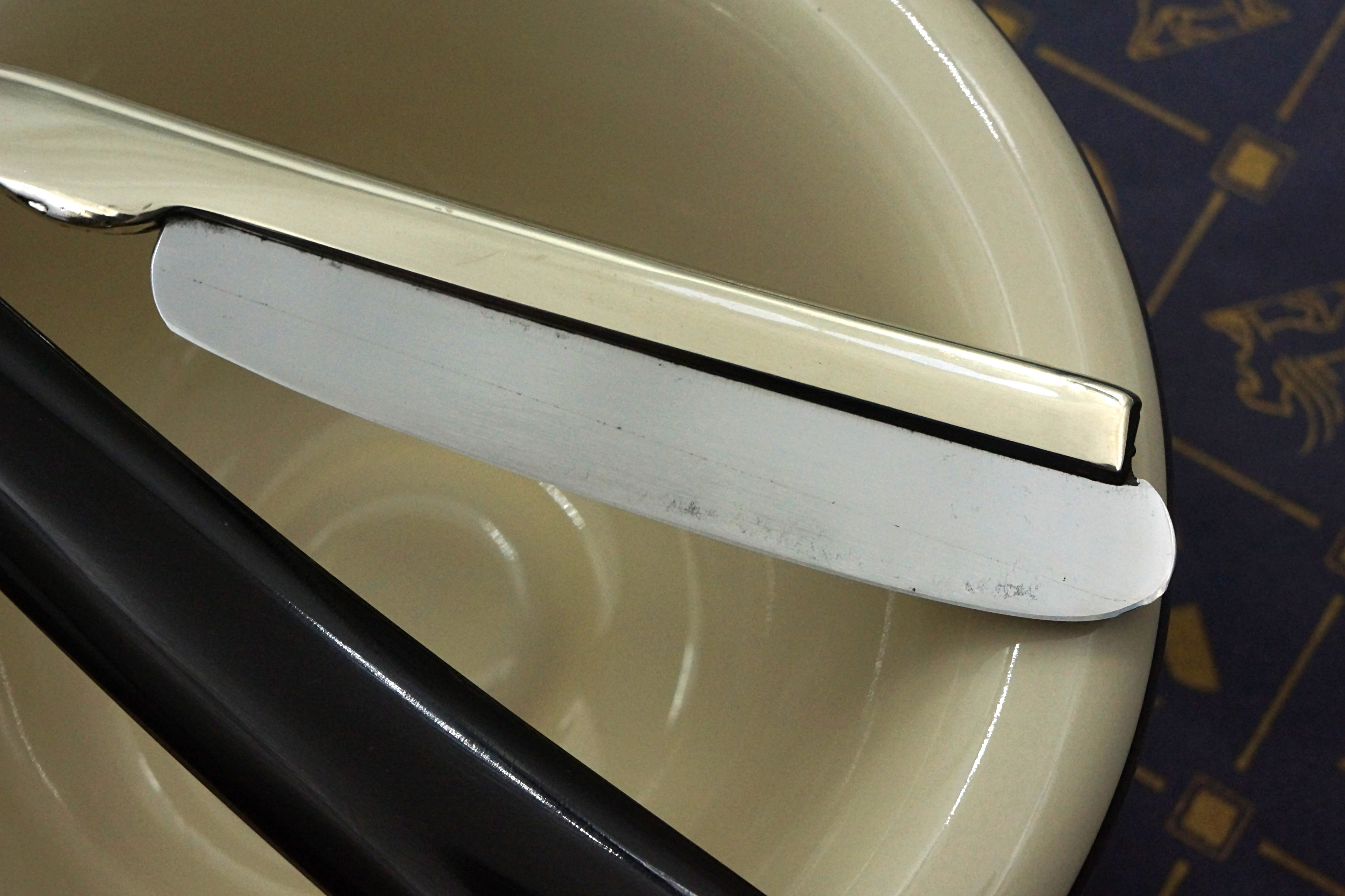 Wm. Gilchrist - Restored & Rare Brass Frameback 6/8 Sheffield Straight Razor with Horn Scales - Shave Ready
