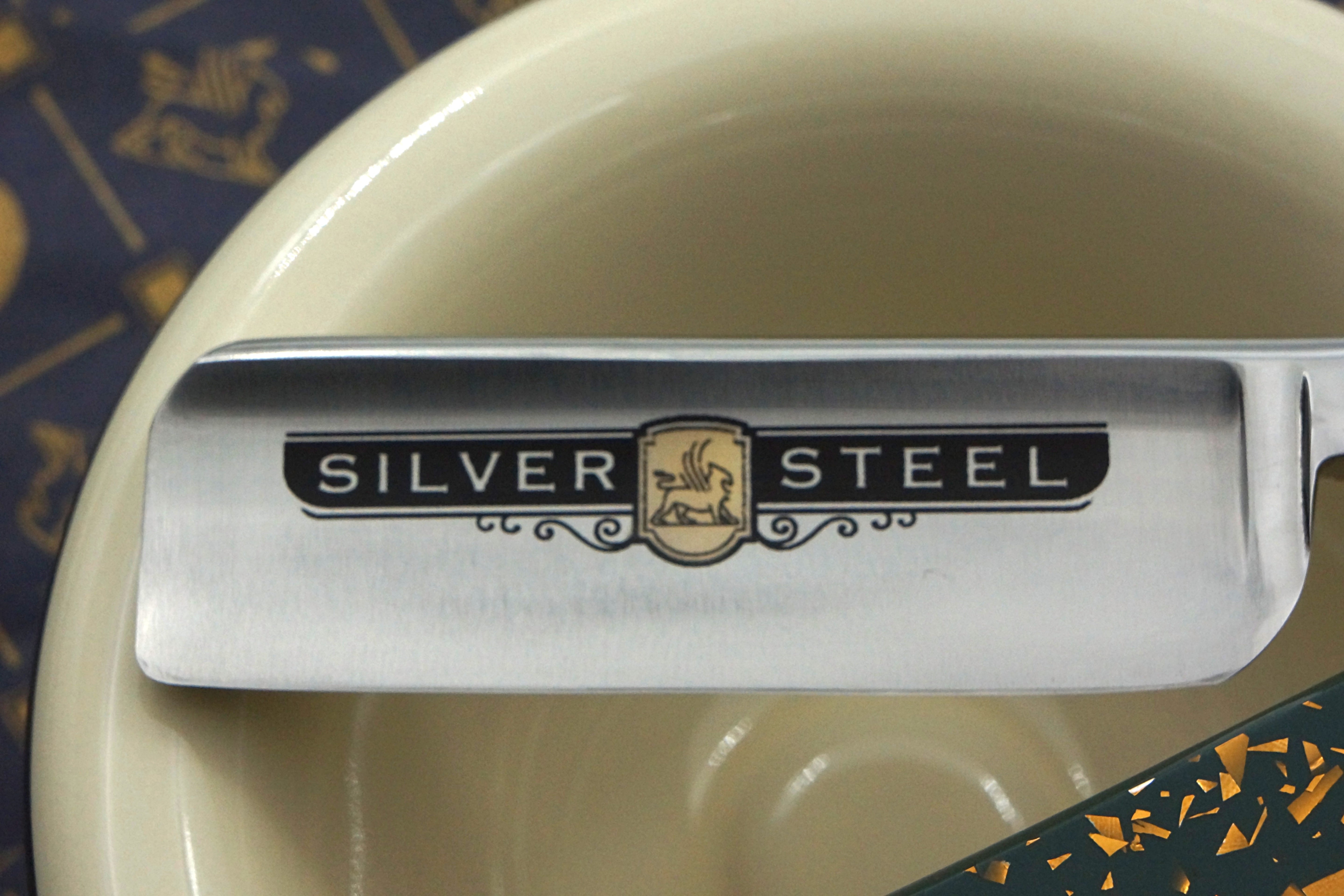 Griffith 8/8 Silver Steel Extra Hollow Etched Blade - Sage Green and Copper Flake Acrylic Scales Artisan Straight Razor - Shave Ready