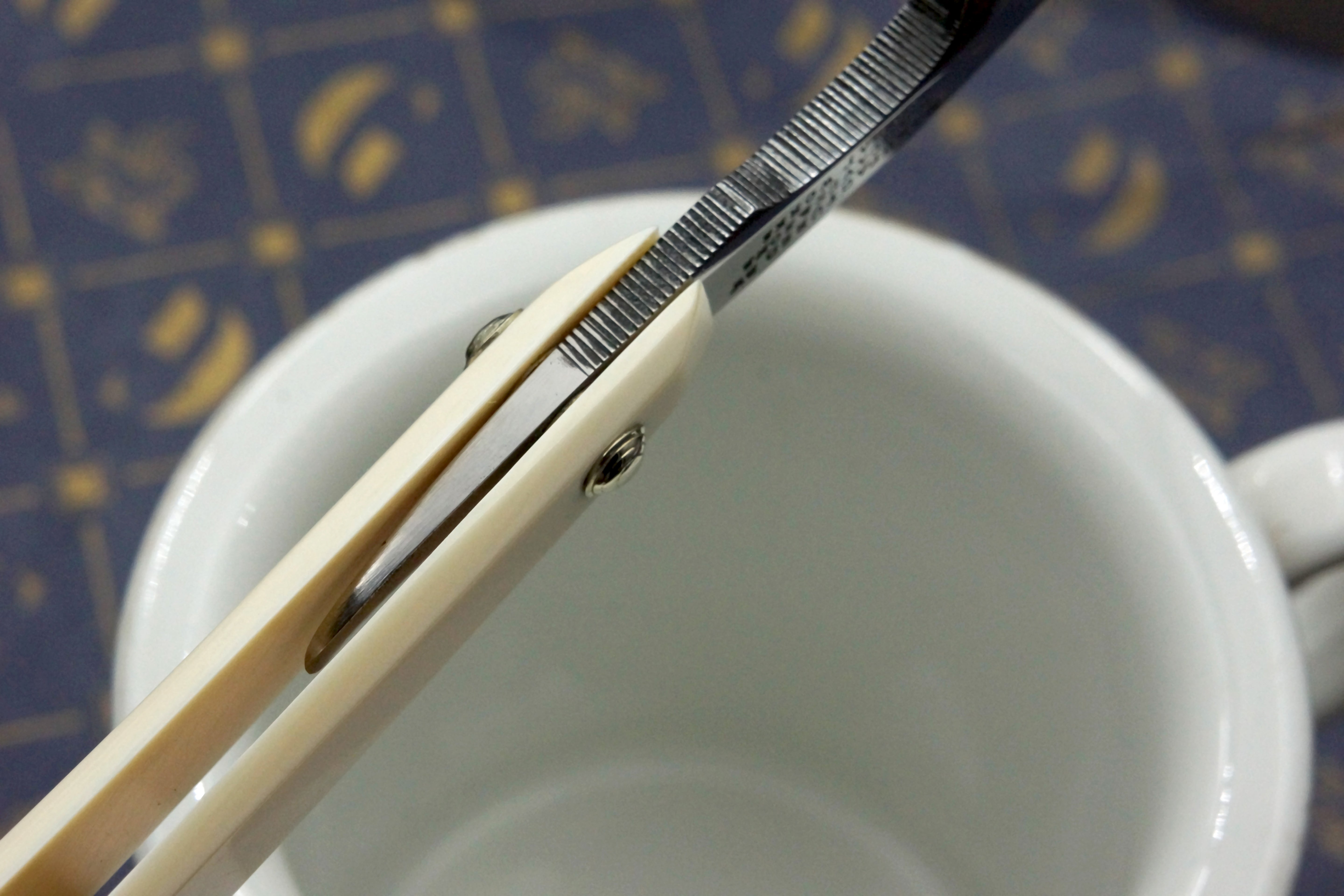 Wm. Greaves & Sons 7/8 Blade "Philadelphia Razor" with Mammoth Ivory Scales - Restored Sheffield Straight Razor - Shave Ready