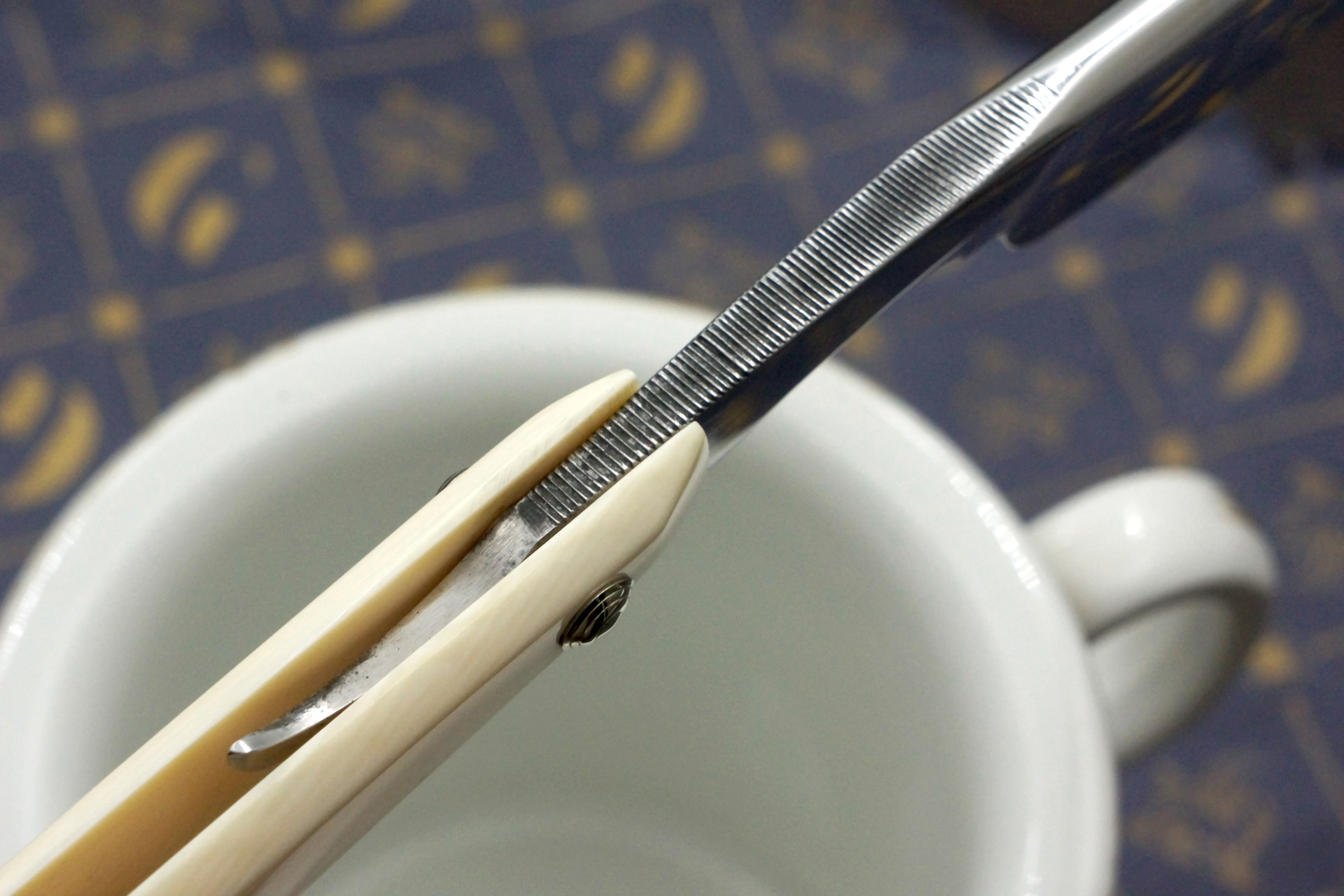 Wm. Greaves & Sons 7/8 Blade "Philadelphia Razor" with Mammoth Ivory Scales - Restored Sheffield Straight Razor - Shave Ready