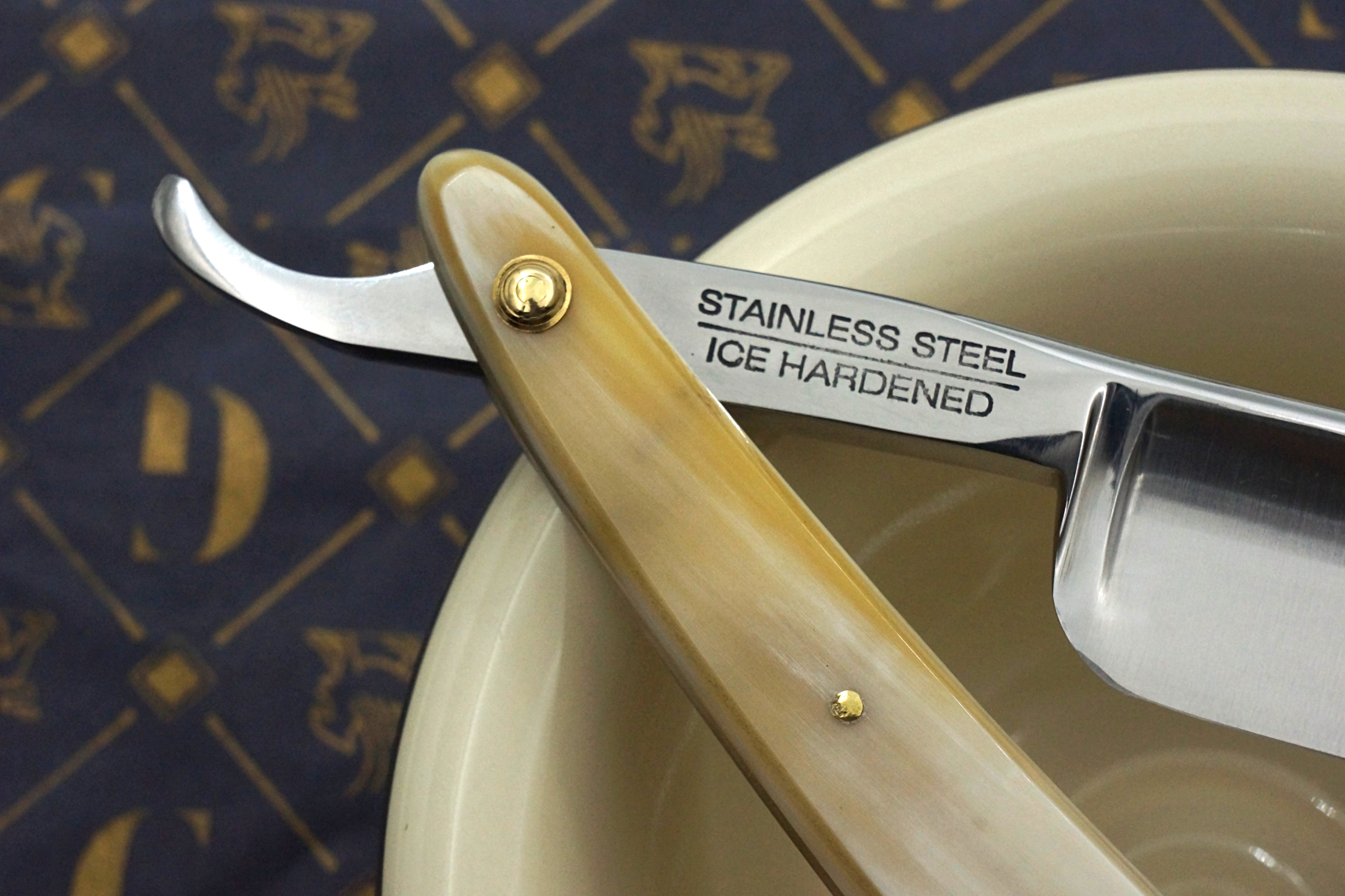 Griffith 8/8 Stainless Steel Full Hollow Blade - Horn Scales Artisan Straight Razor