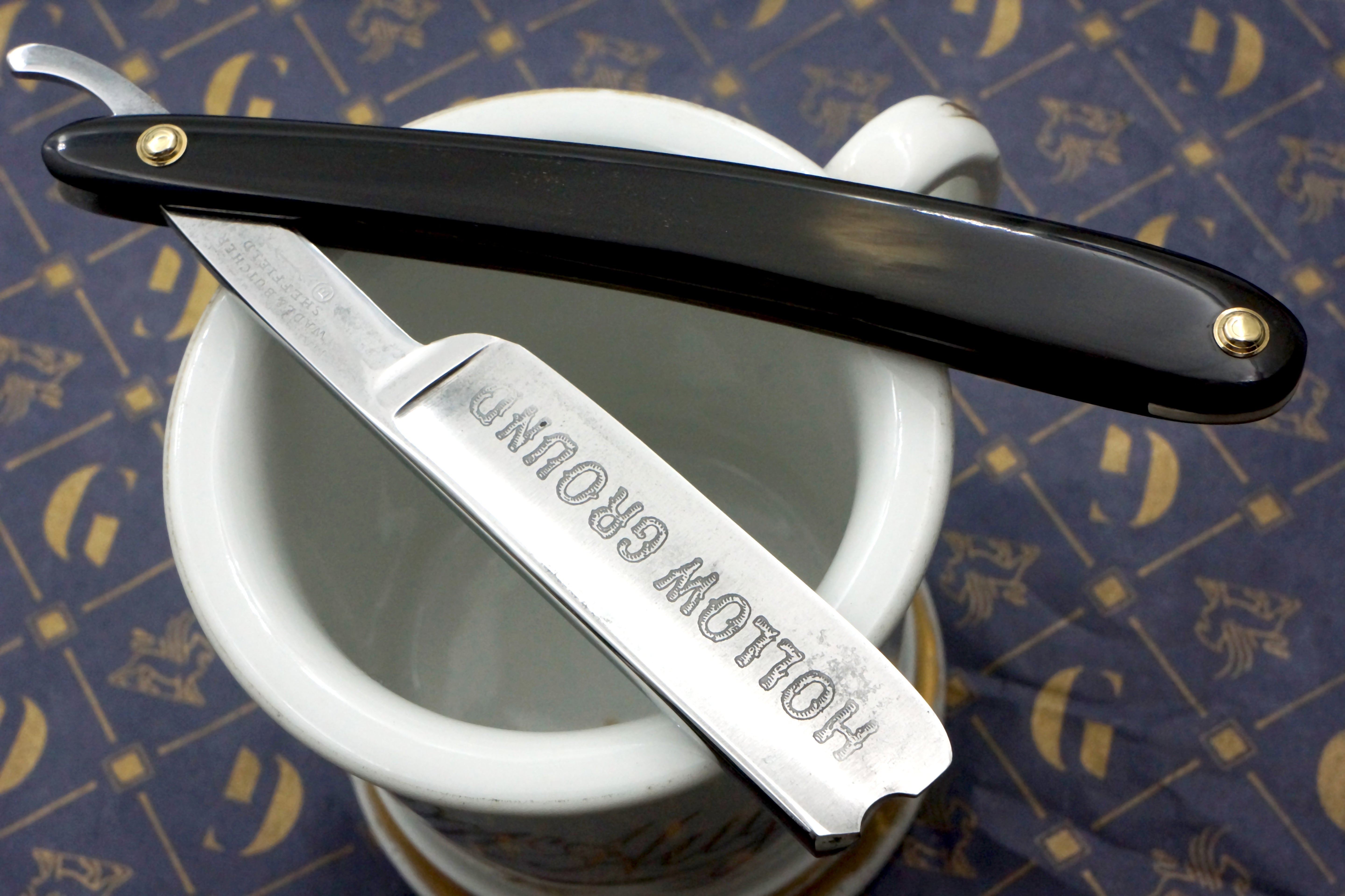 Wade & Butcher "Hollow Ground" 6/8 Blade with New Horn Scales Sheffield Straight Razor - Shave Ready