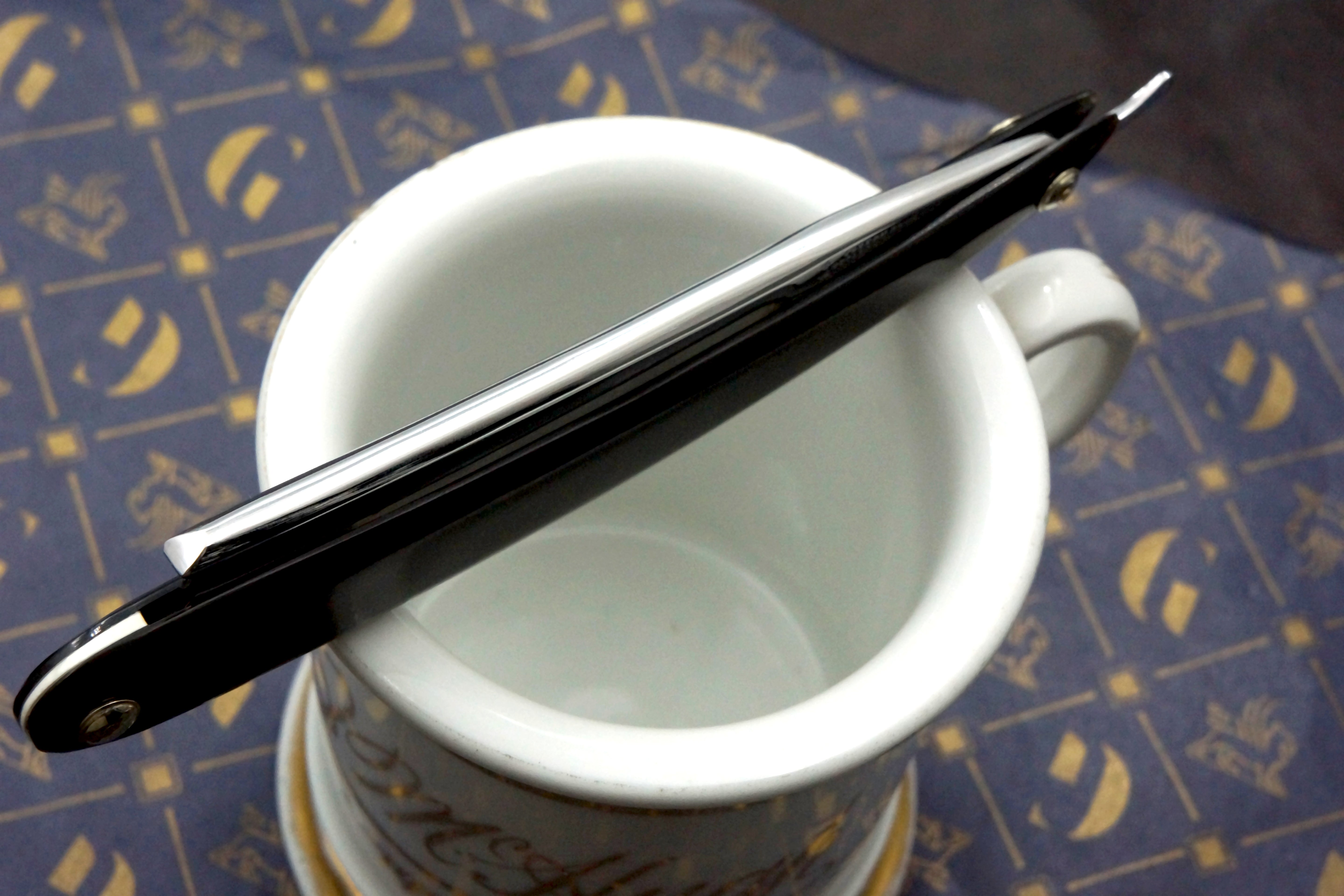 Joseph Rodgers & Sons 13/16 Blade with New Horn Scales - Restored Sheffield Straight Razor - Shave Ready