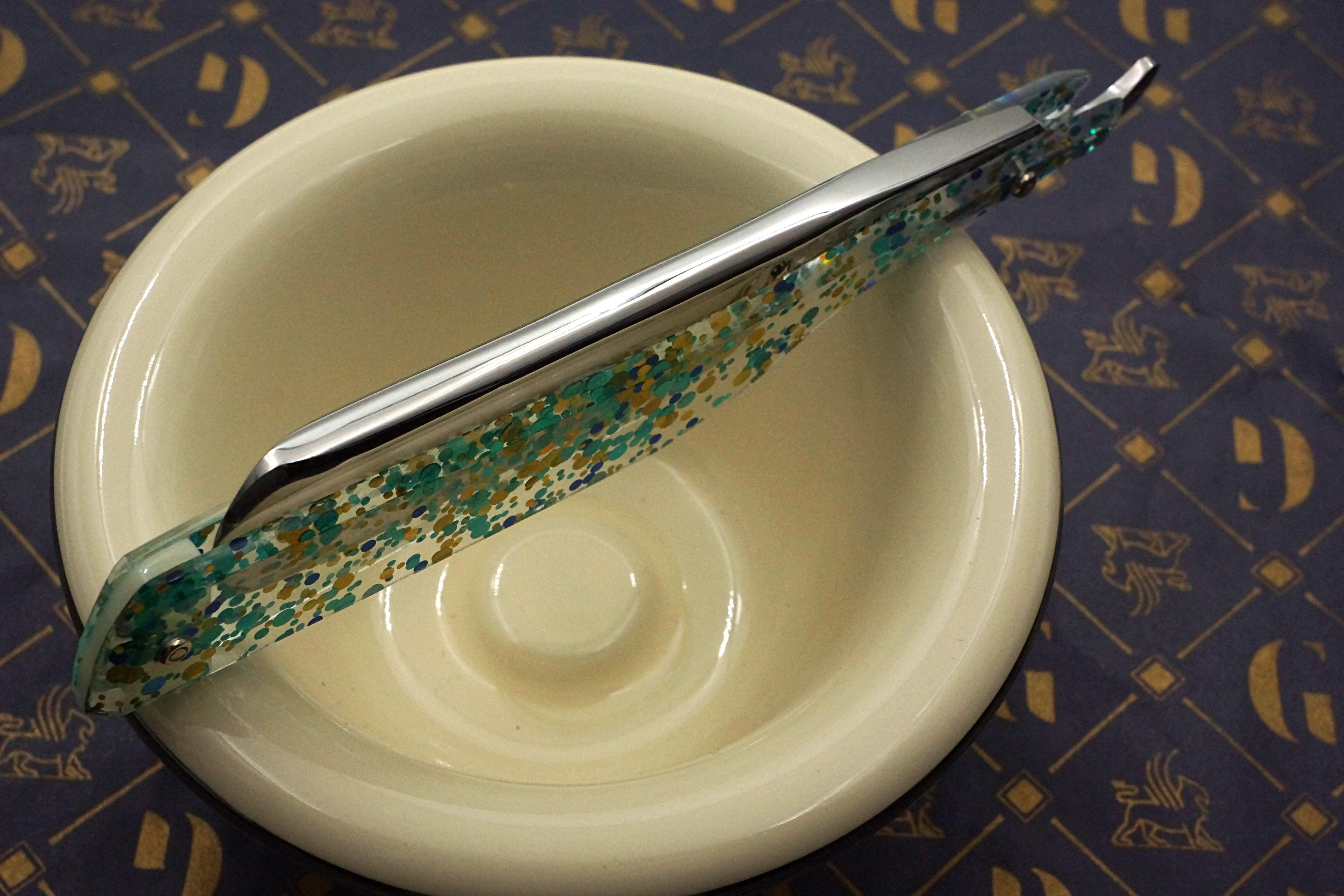 Griffith 7/8 Silver Steel Full Hollow Blade - Teal Dots and Glitter Acrylic Scales Artisan Straight Razor - Shave Ready
