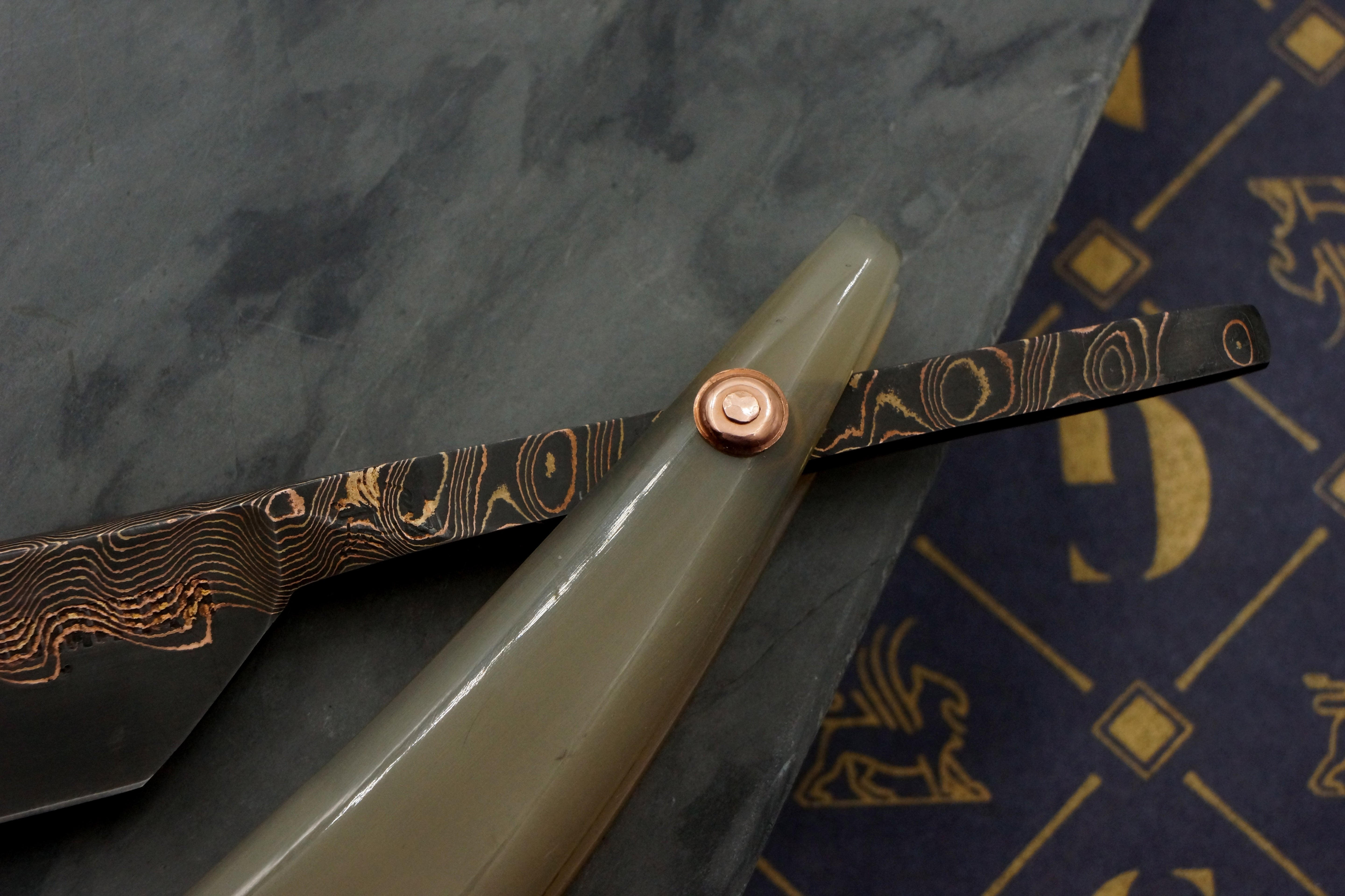 Griffith 18mm Copper & Bronze Damascus San Mai Folding Kamisori with Horn Scales Artisan Razor