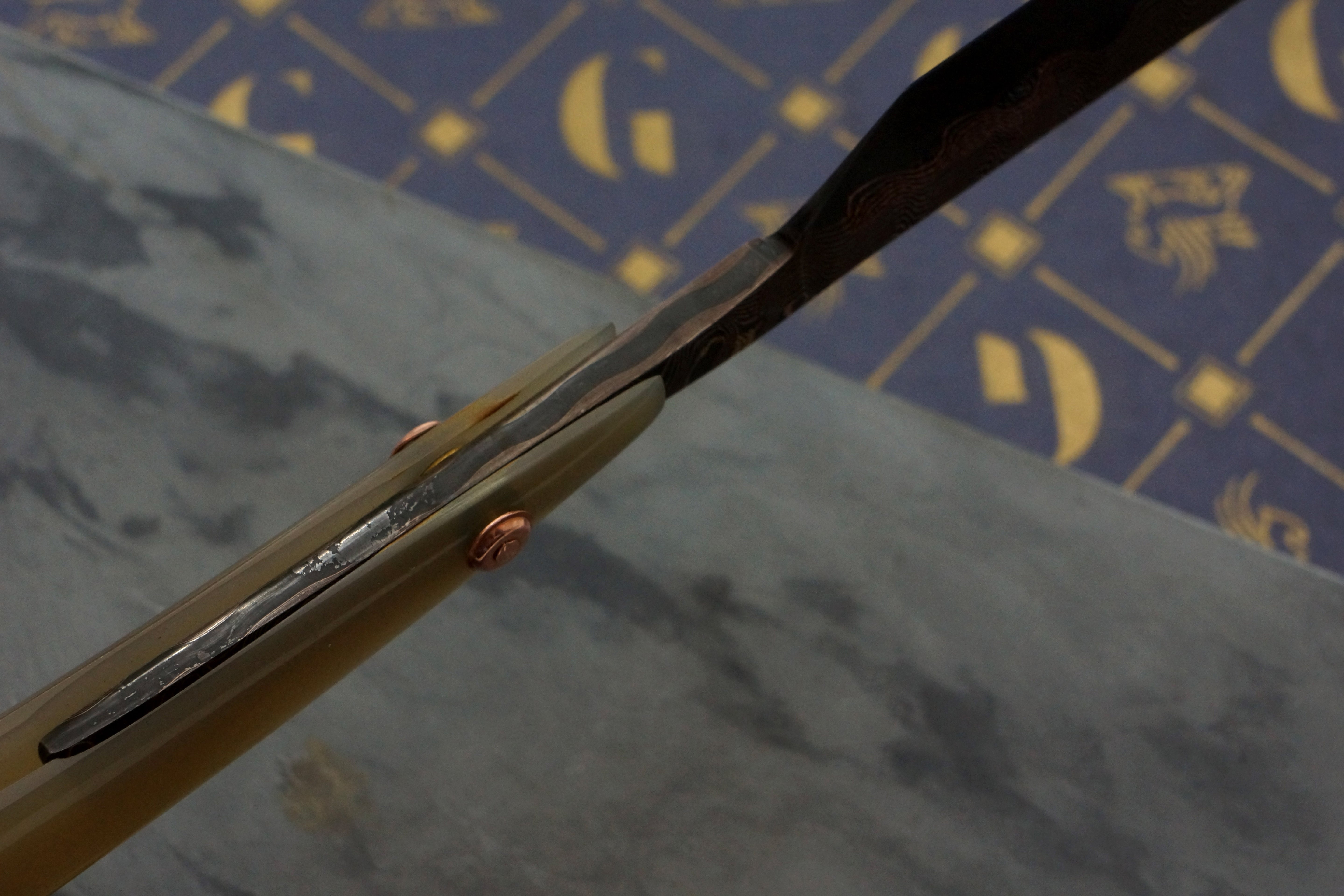 Griffith 18mm Copper & Bronze Damascus San Mai Folding Kamisori with Horn Scales Artisan Razor