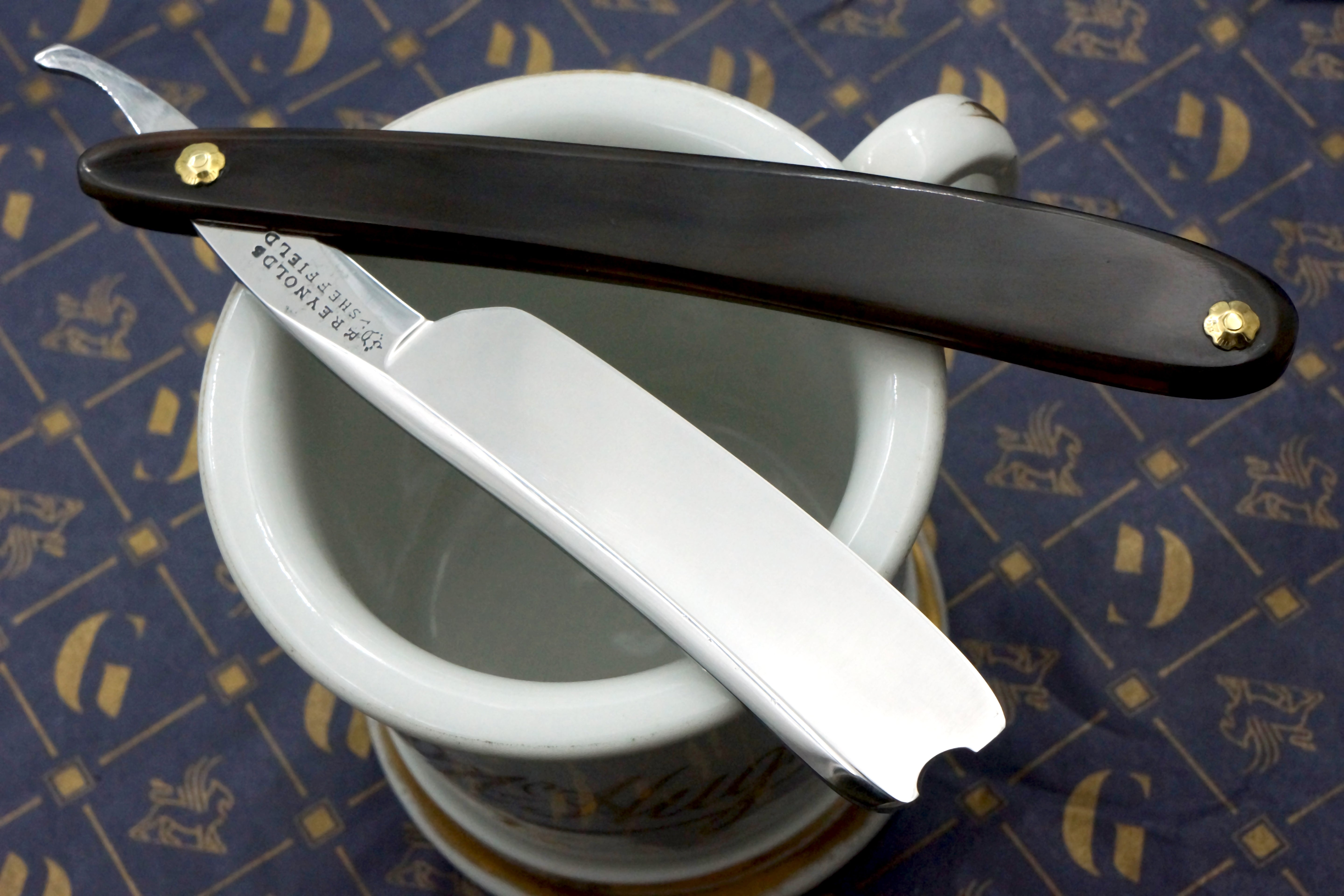 Reynolds VR 13/16 Near Wedge Blade with New Horn Scales - Fully Restored Sheffield Straight Razor - Shave Ready