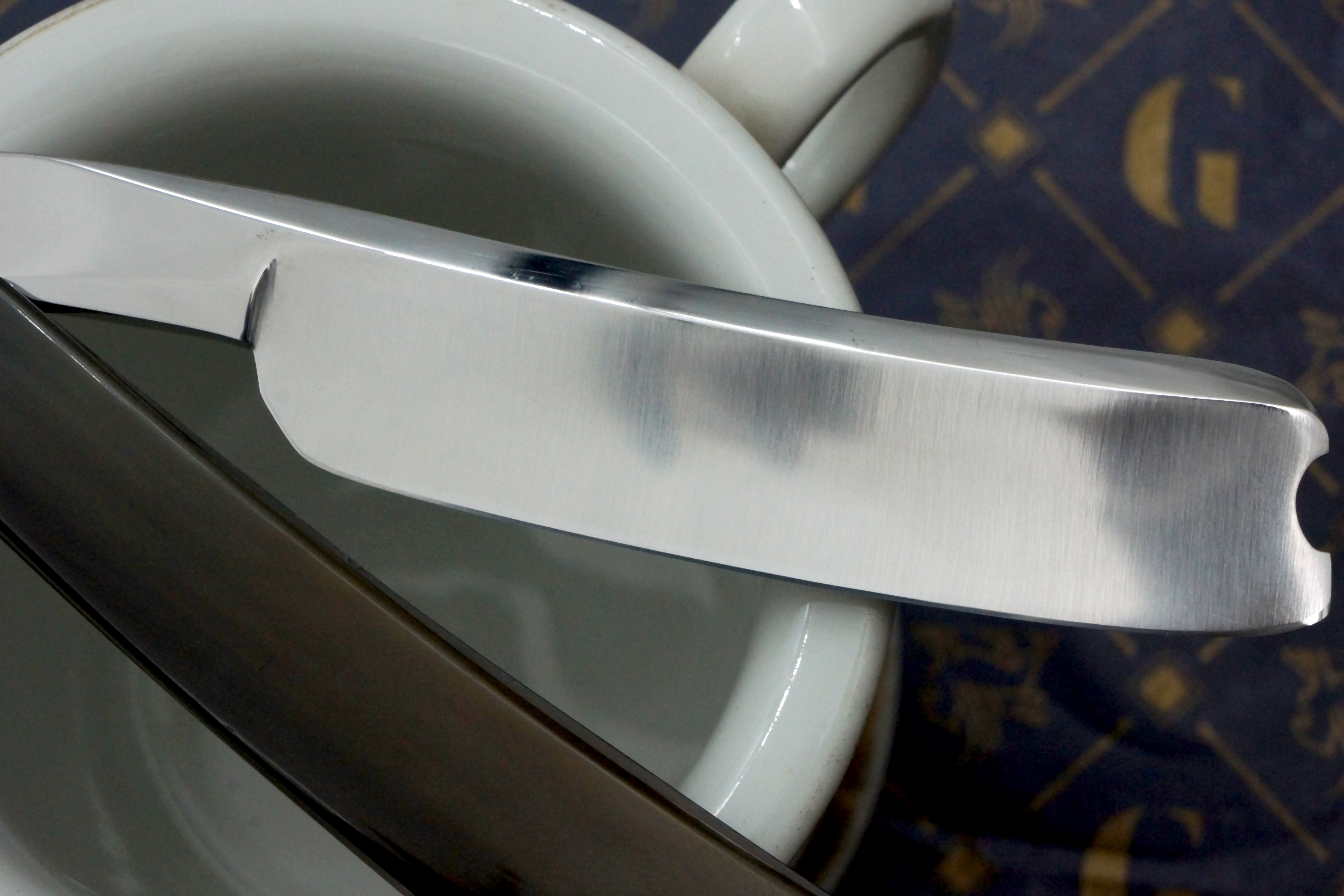 Reynolds VR 13/16 Near Wedge Blade with New Horn Scales - Fully Restored Sheffield Straight Razor - Shave Ready