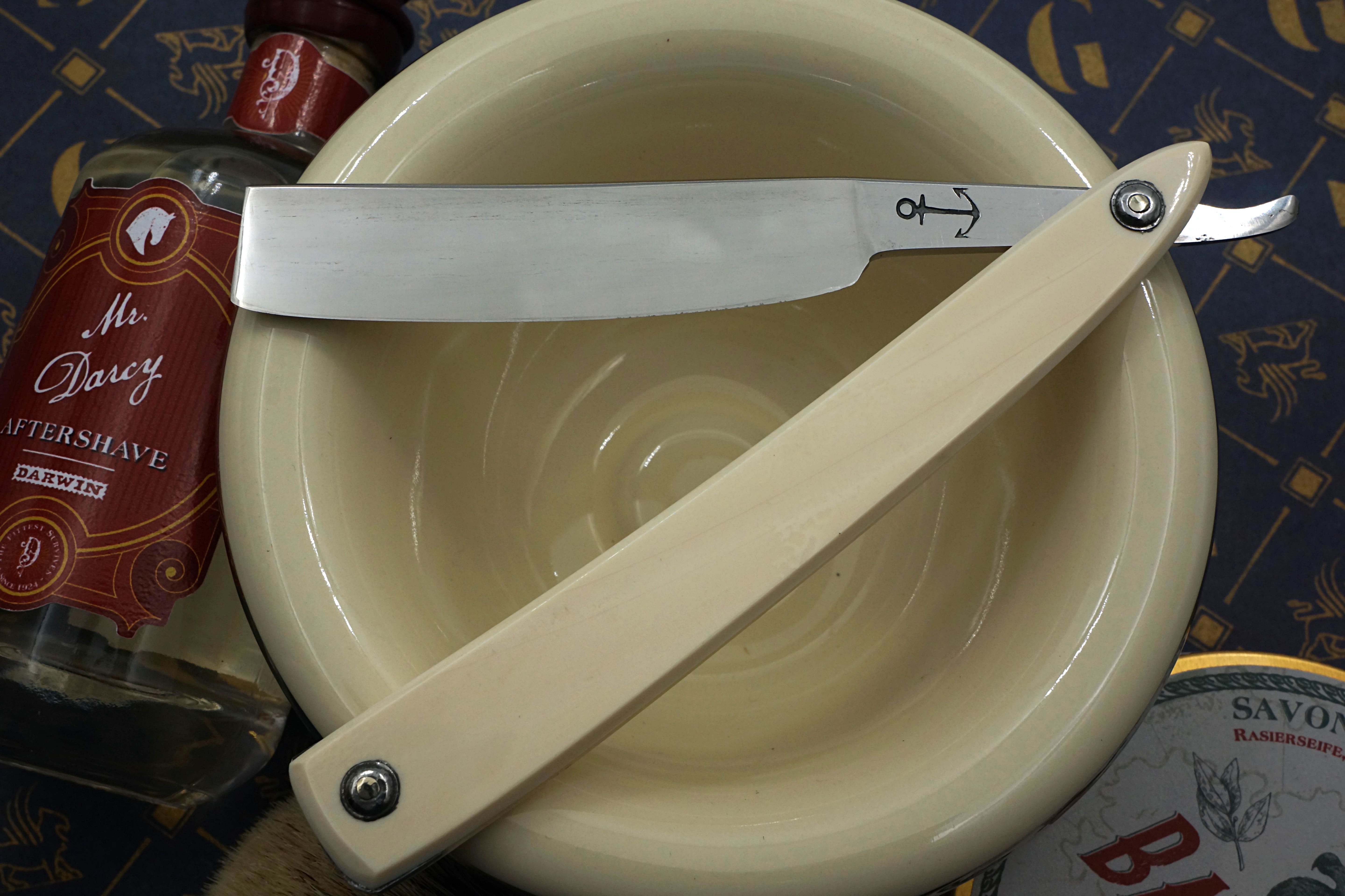 Wade & Butcher? Anchor 11/16 Near Wedge - Stuning & Rare Fully Restored Ivory Scaled Sheffield Straight Razor - Shave Ready