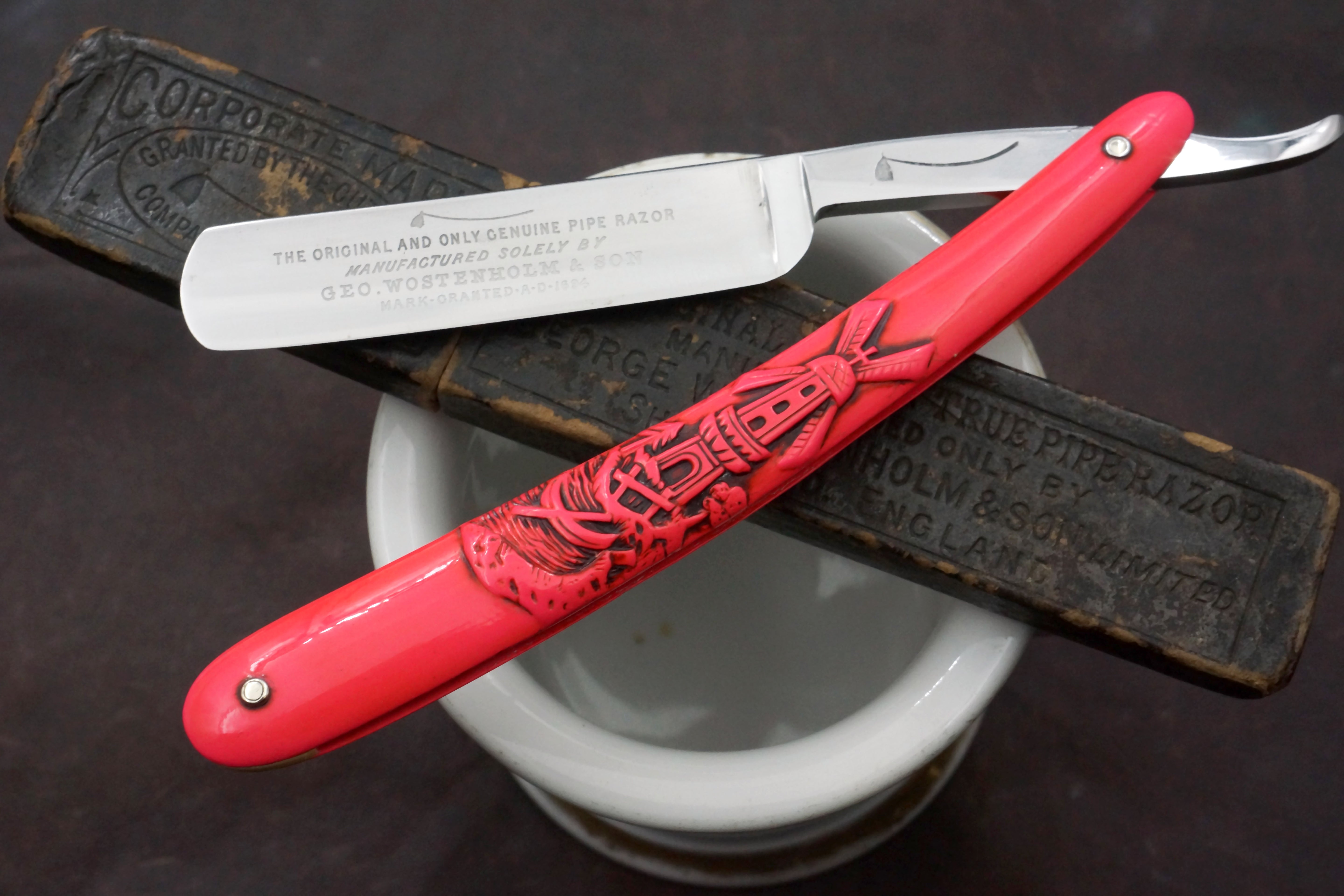 George Wostenholm & Son 11/16 Half Hollow Blade - Fancy Figural Nude Scales Restored Vintage Sheffield Straight Razor - Shave Ready