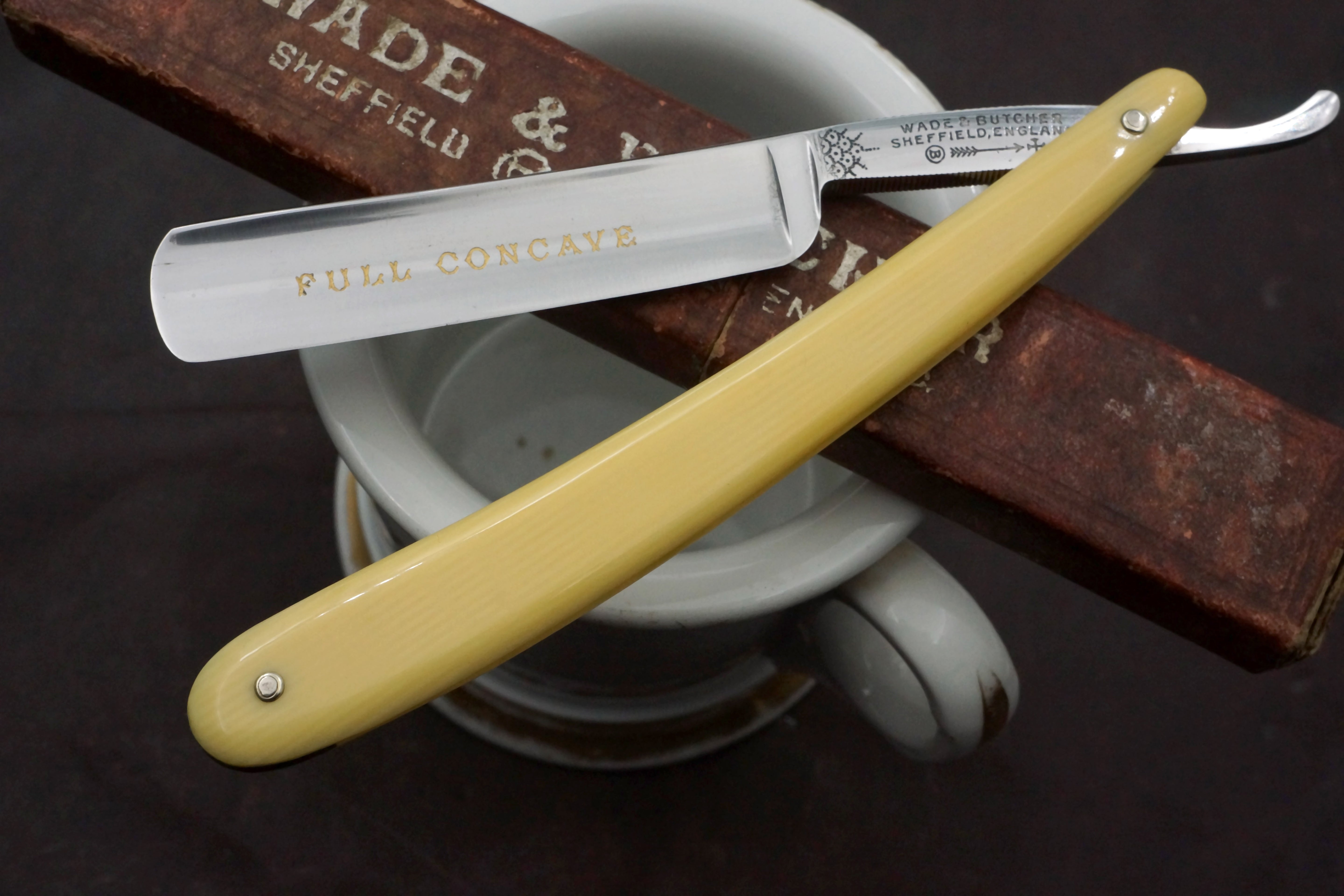 Wade & Butcher Near Mint 11/16 with Celluloid Scales Sheffield Straight Razor - Shave Ready