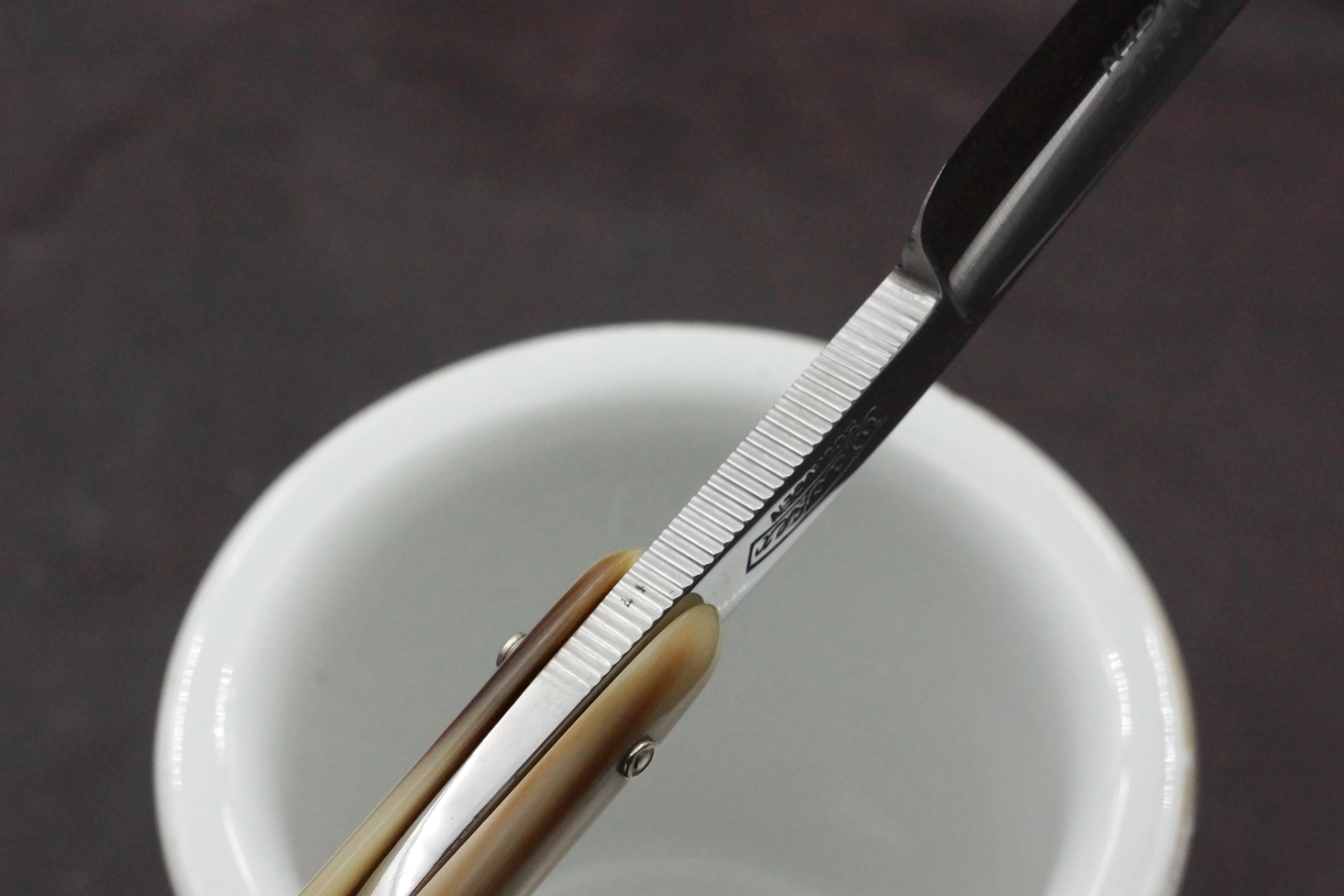 Wacker Stosser 6/8 Quarter Hollow - Horn Scales Preowned Solingen Straight Razor - Shave Ready