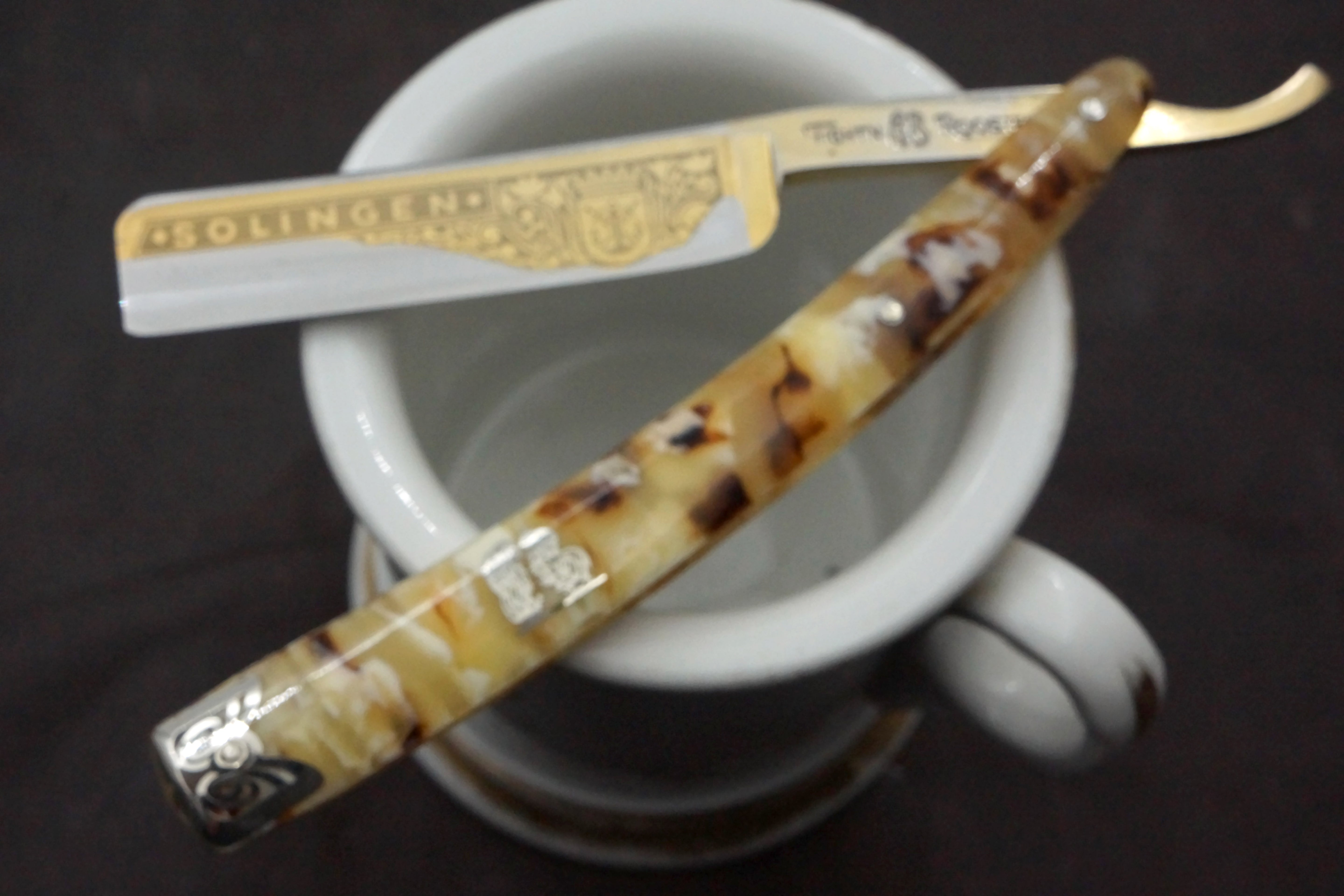 Frank Buster Fightin' Rooster - Excellent Fancy 11/16 Blade - Vintage Solingen Straight Razor - Shave Ready