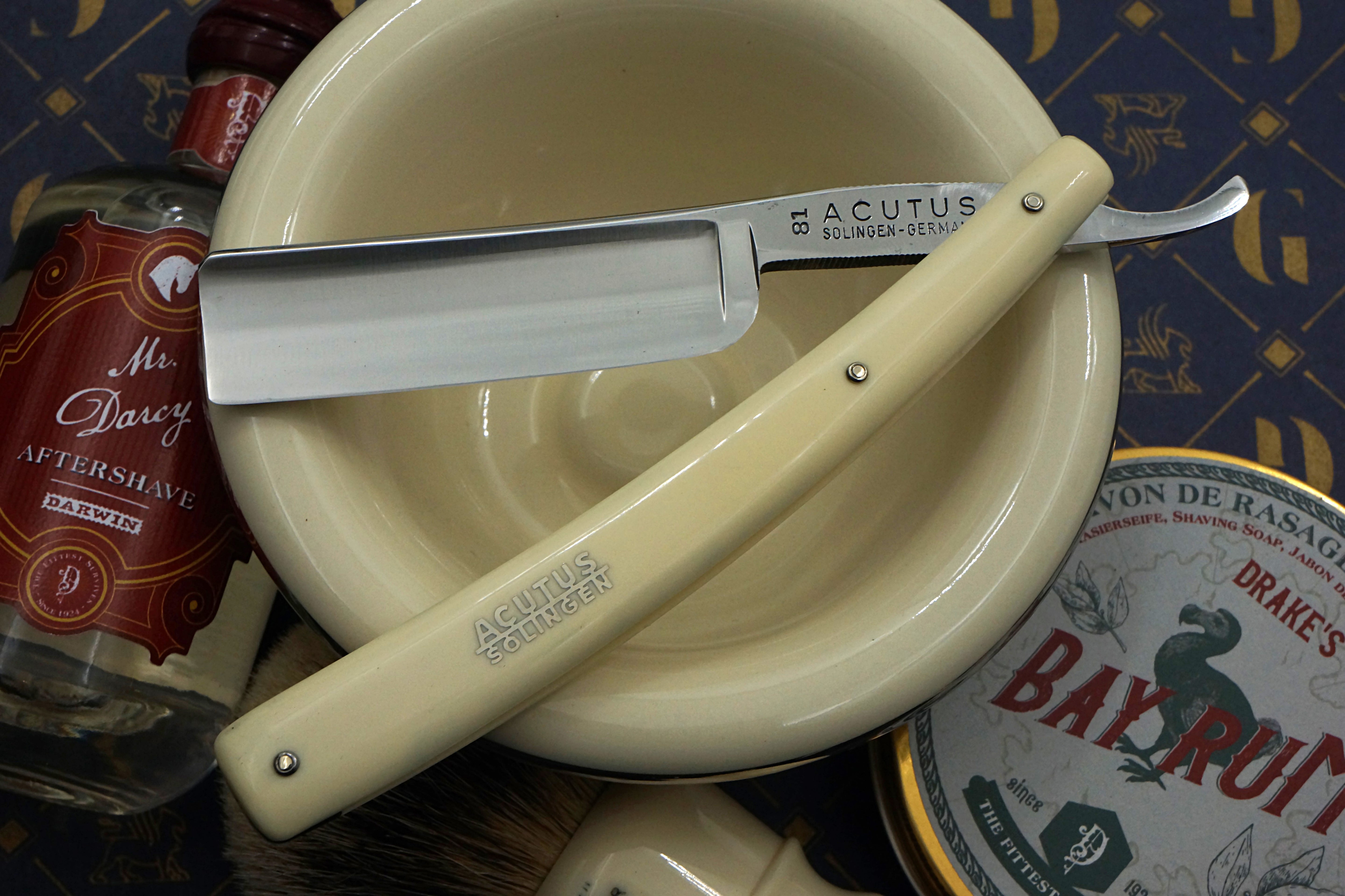 Acutus No. 81 - Kayser Ellison Silver Steel 13/16 Near Mint Full Hollow - Solingen Straight Razor - Shave Ready