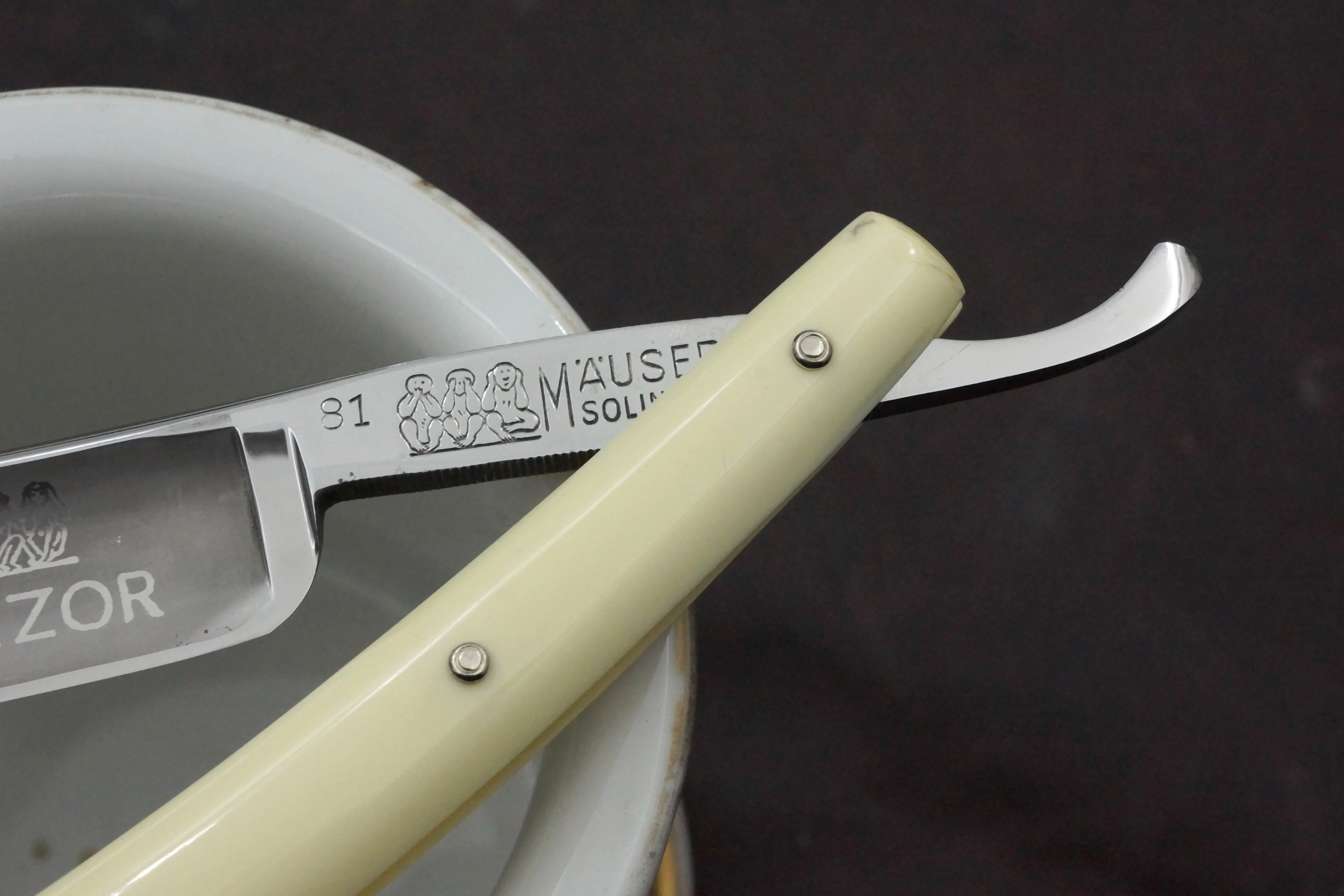 Koh & Schafer Mauser - Near Pristine 11/16 "Pearl's Razor" - Vintage Solingen Straight Razor - Shave Ready